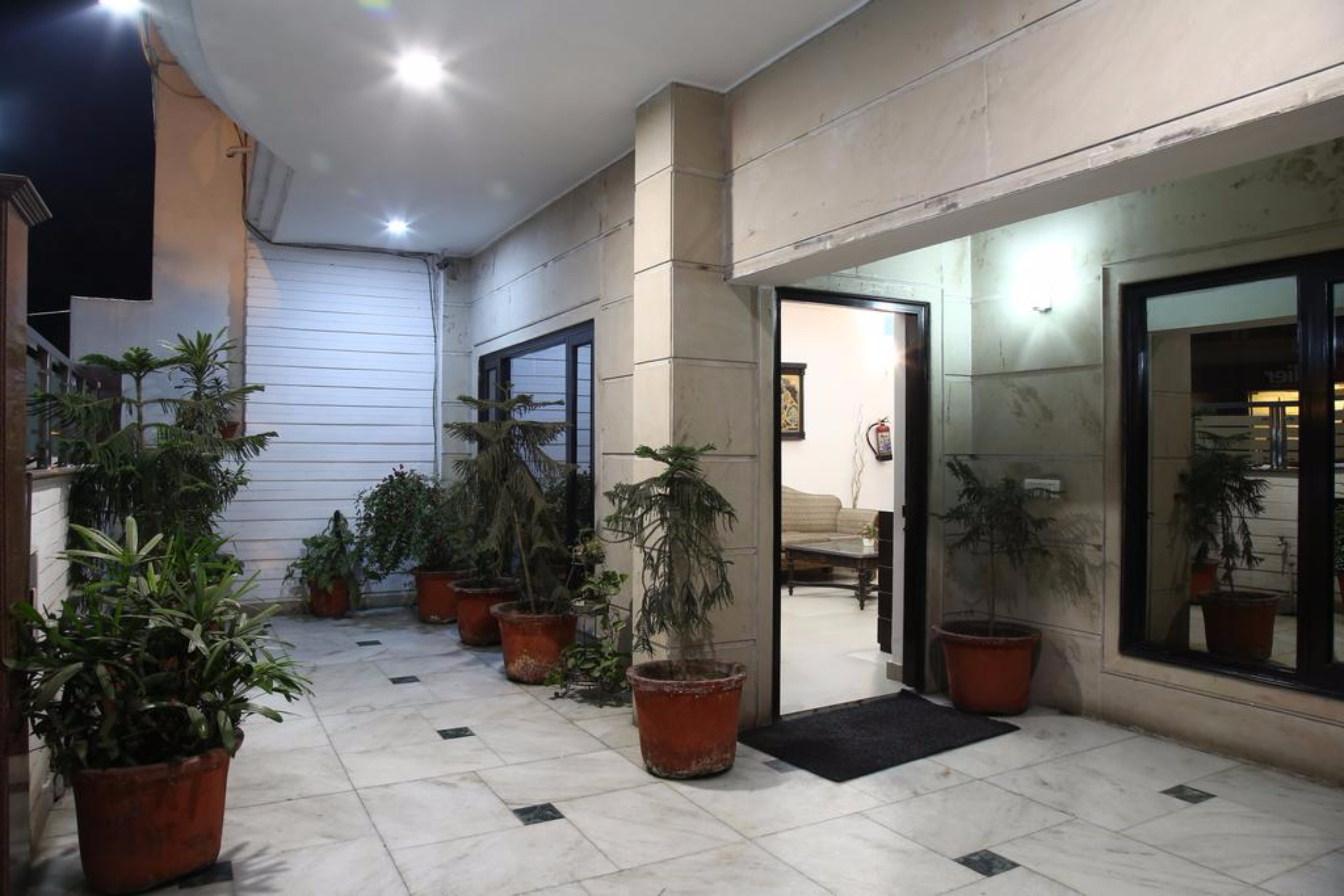 Hotel Exotica