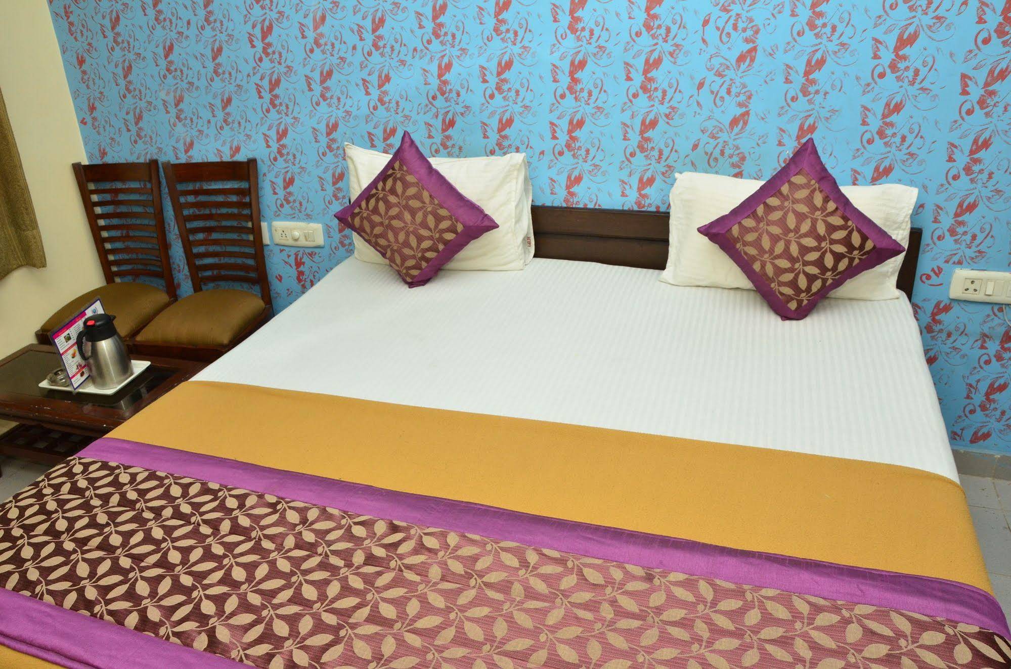 Hotel Global Inn