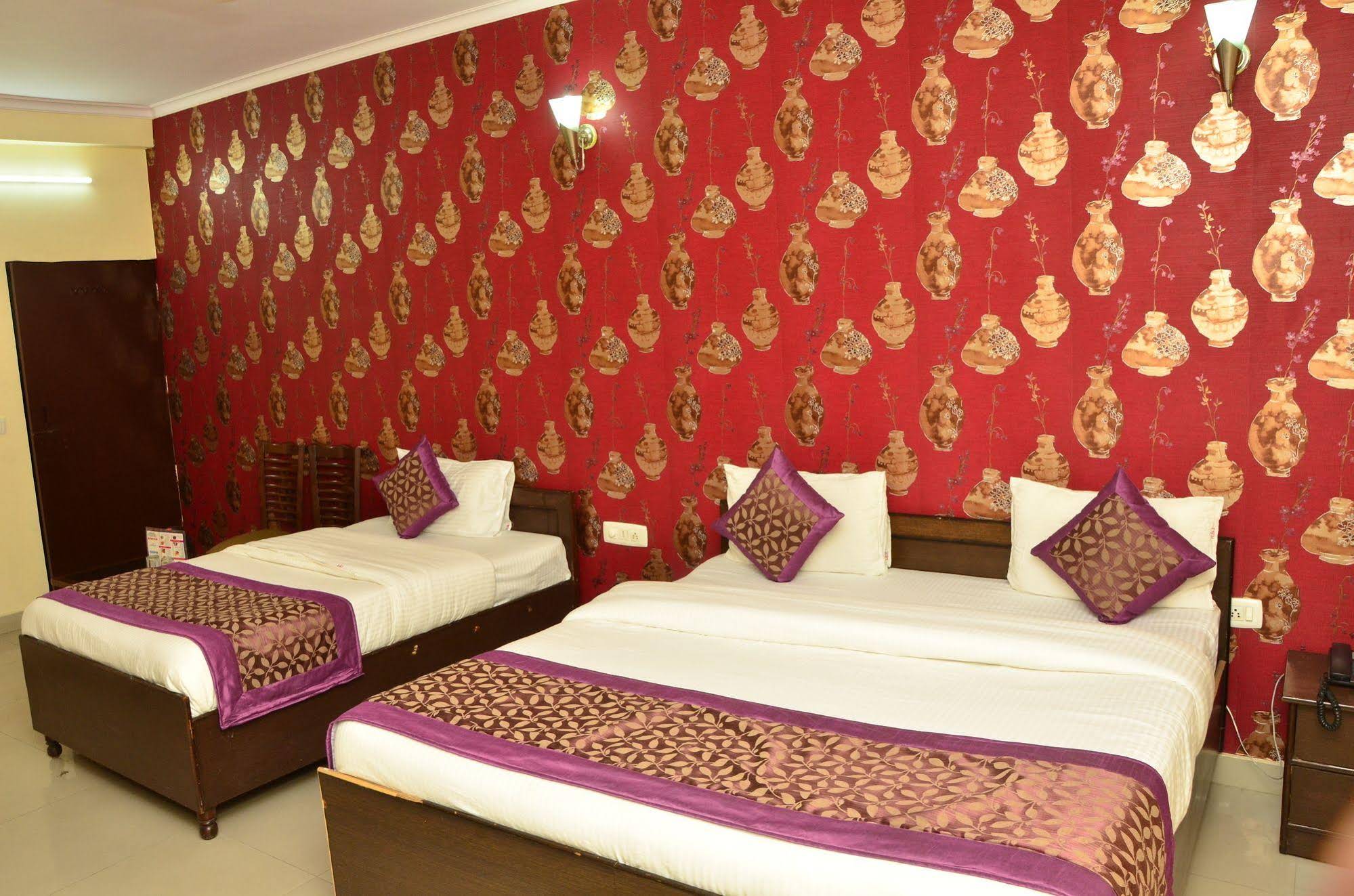 Hotel Global Inn
