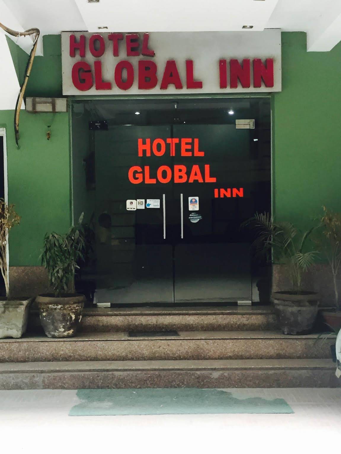 Hotel Global Inn