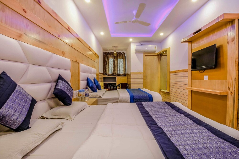 Hotel Glow Inn