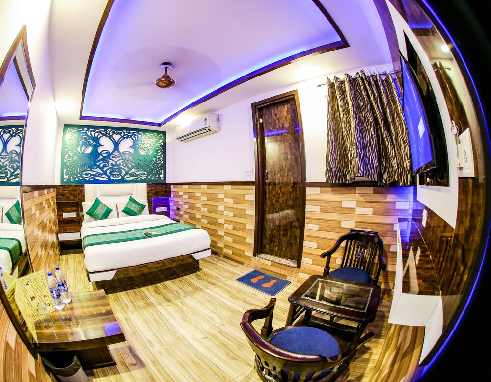 Hotel Glow Inn
