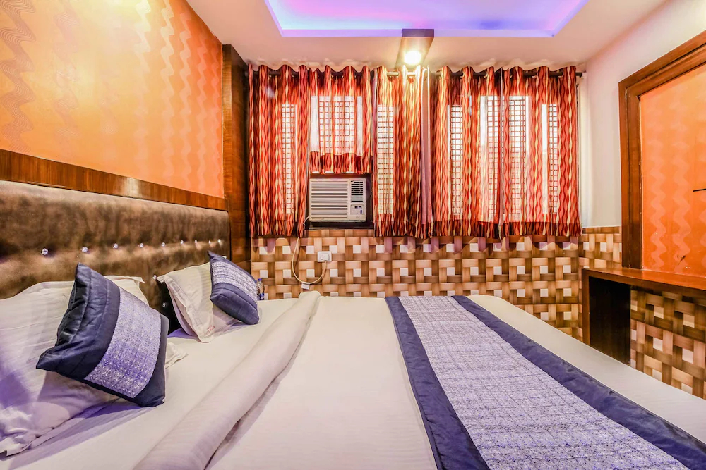 Hotel Glow Inn