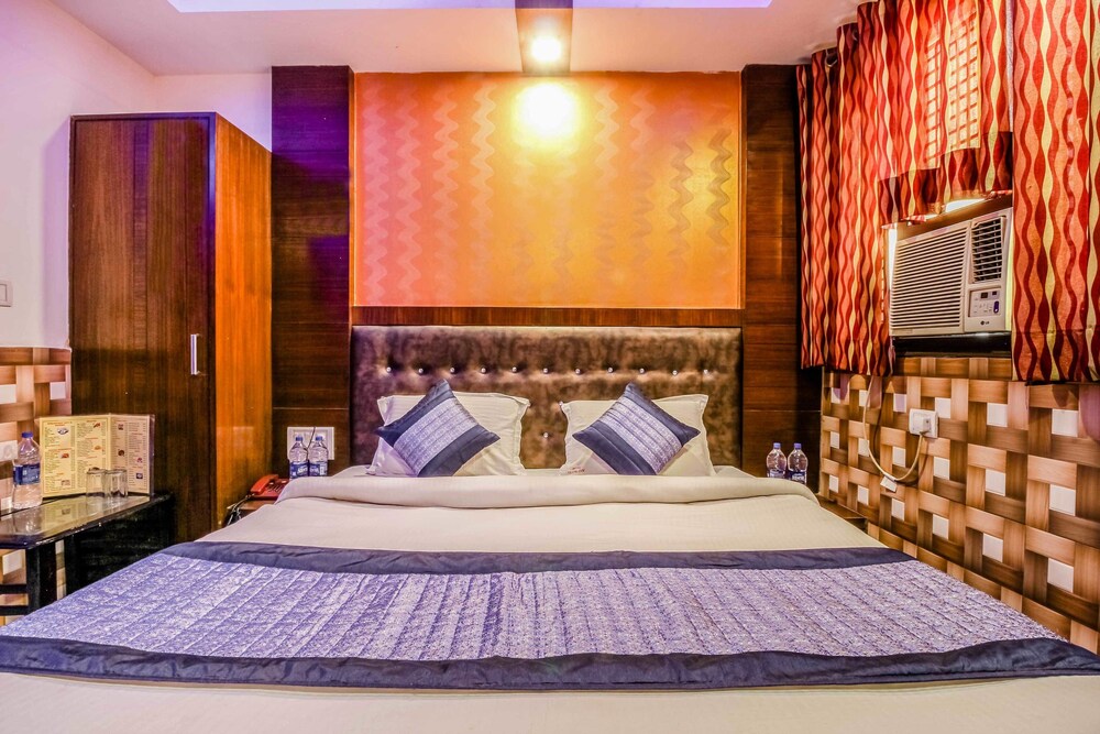 Hotel Glow Inn