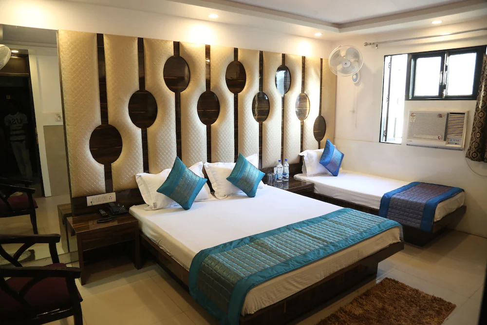 Hotel Glow Inn