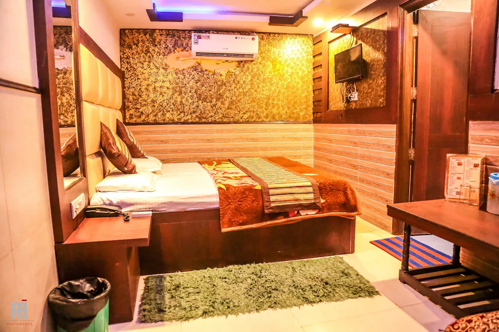 Hotel Glow Inn