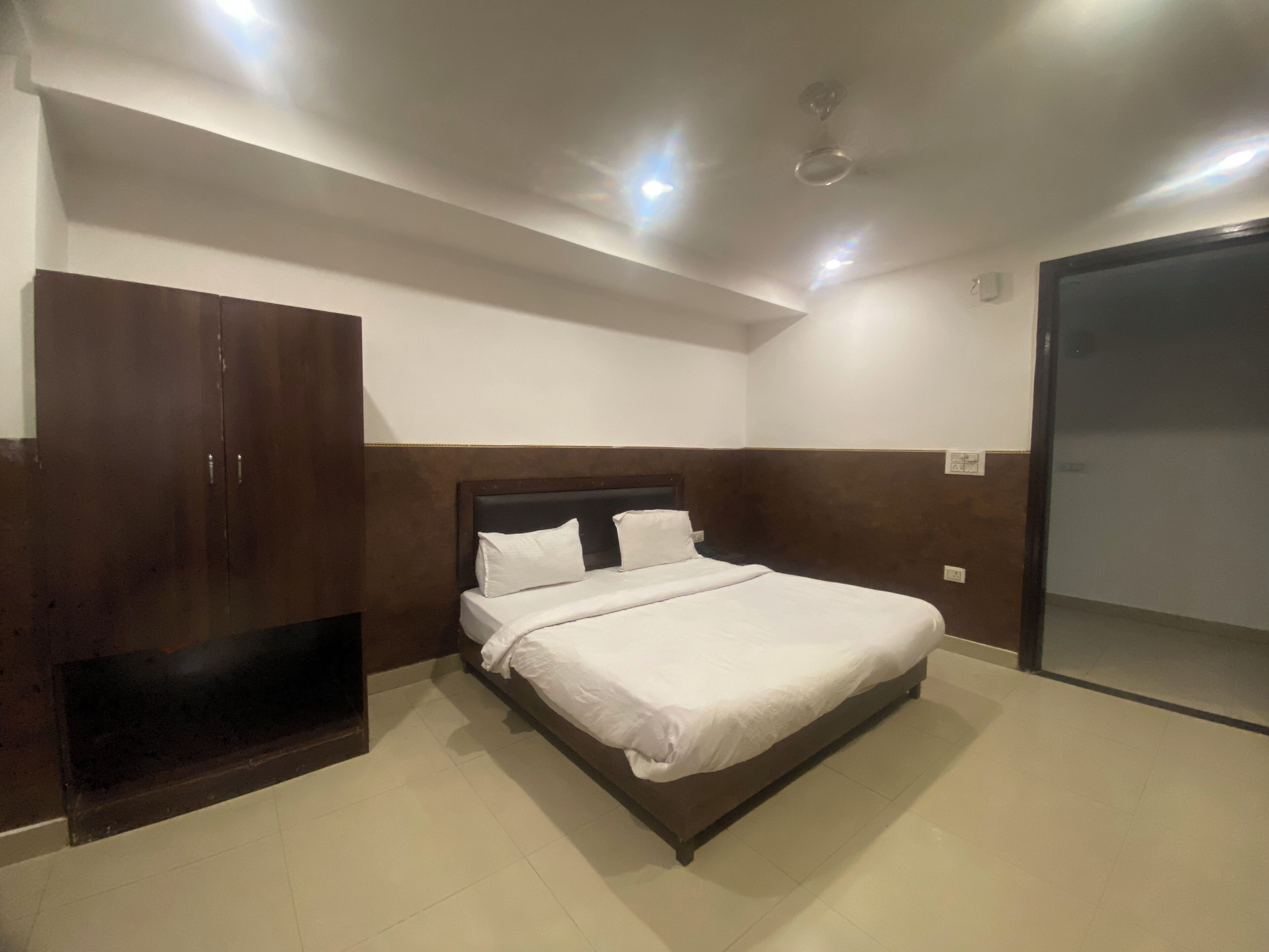 Hotel Golden Plam