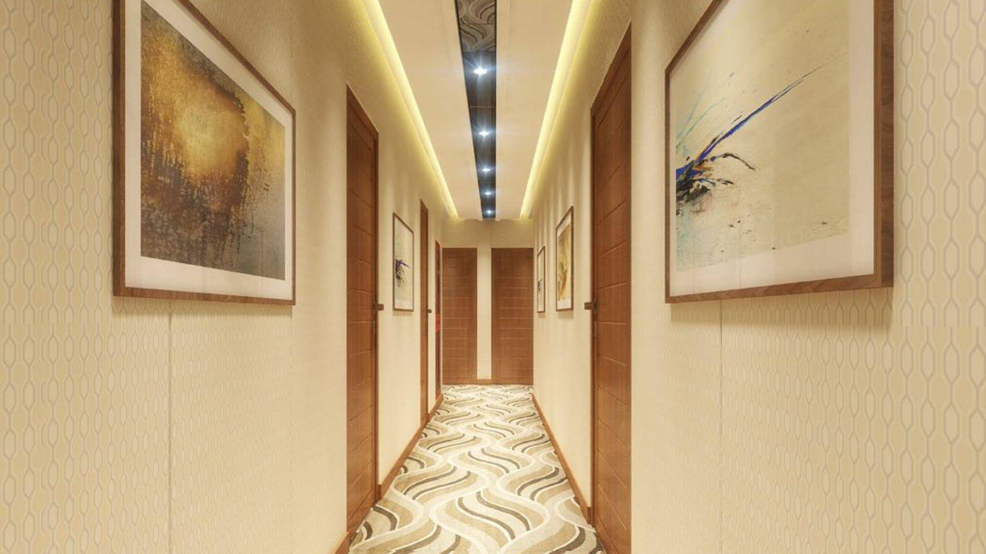 Hotel Grand Ffour