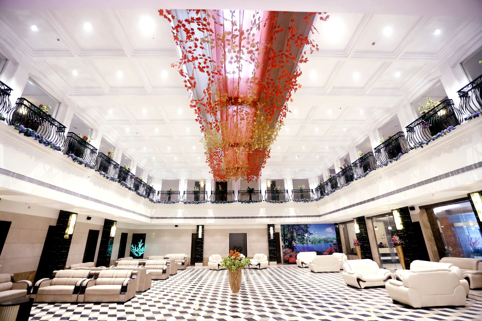 Venizia Sarovar Portico