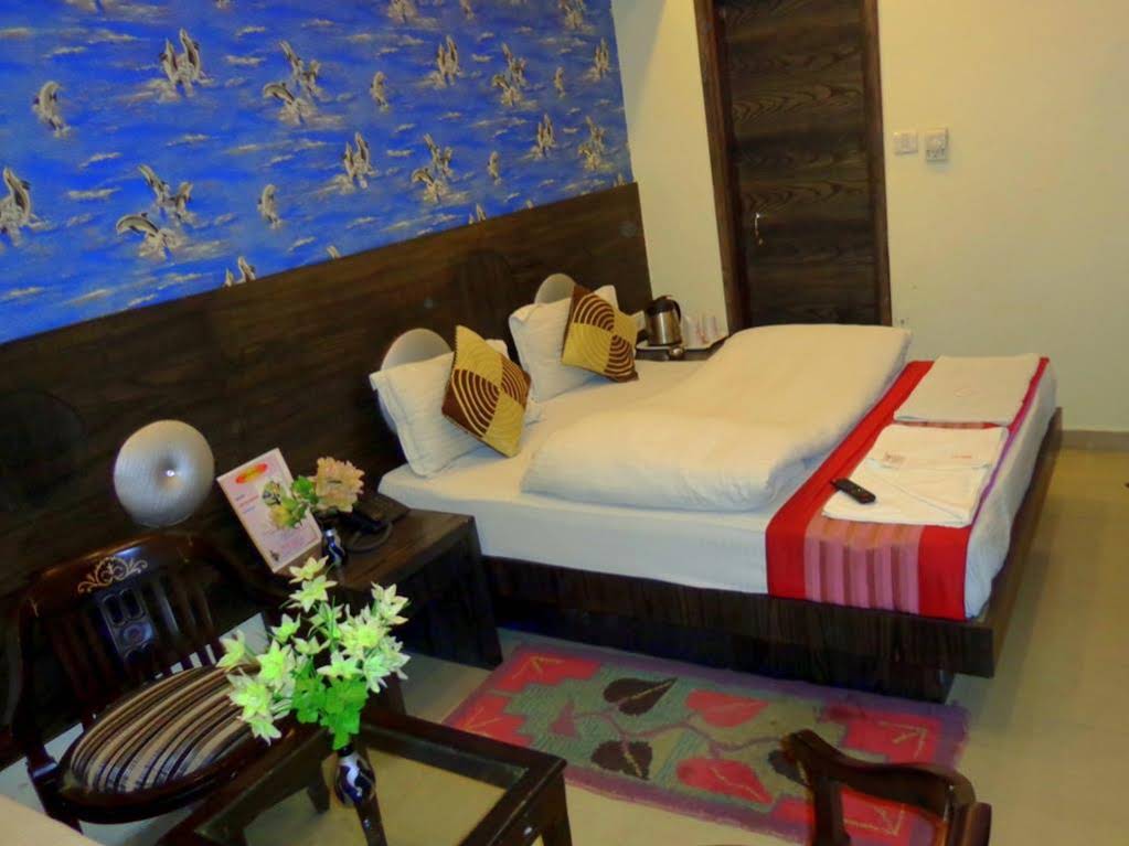Hotel Guruvas Inn