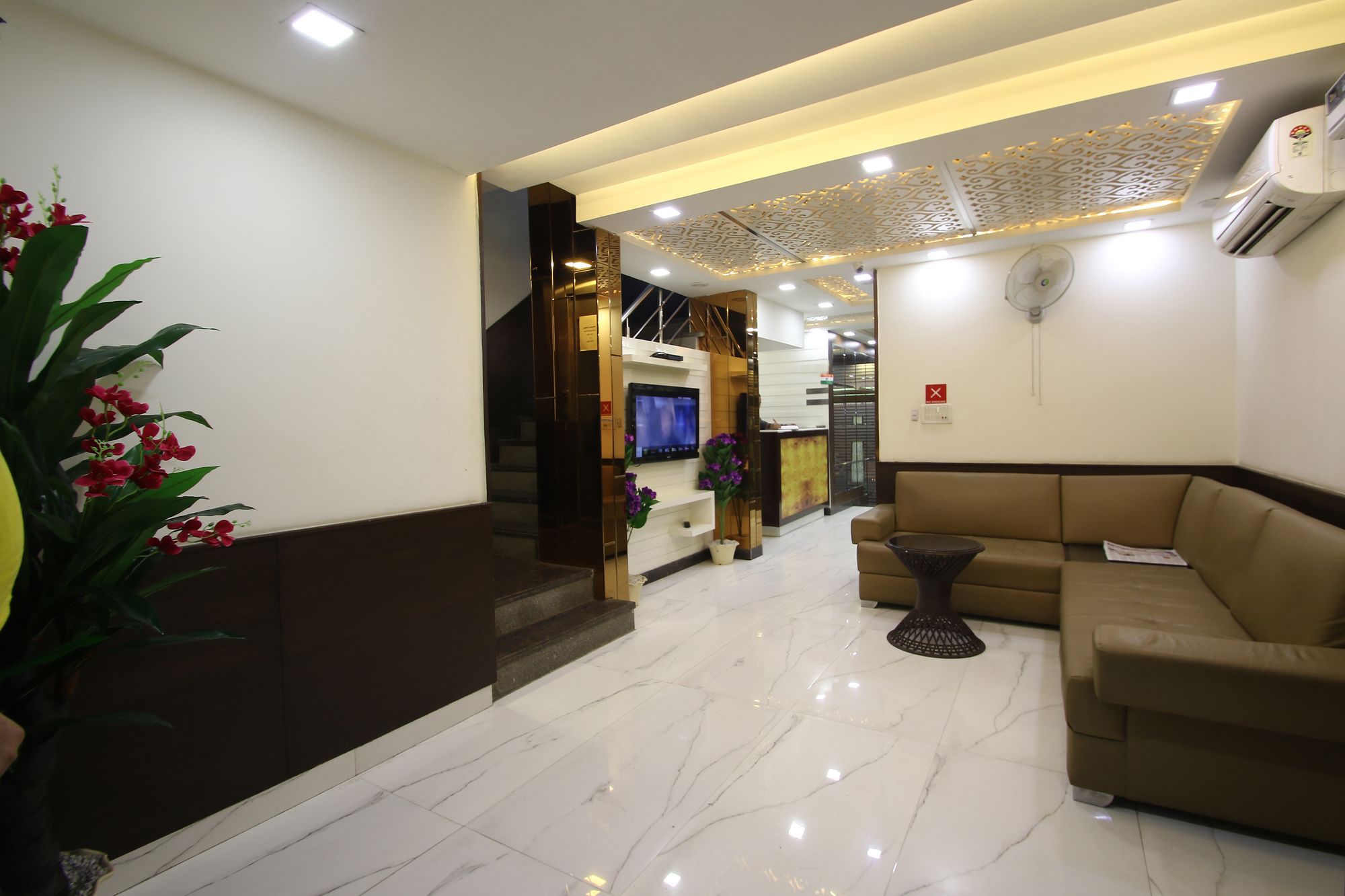 Hotel Hill Palace