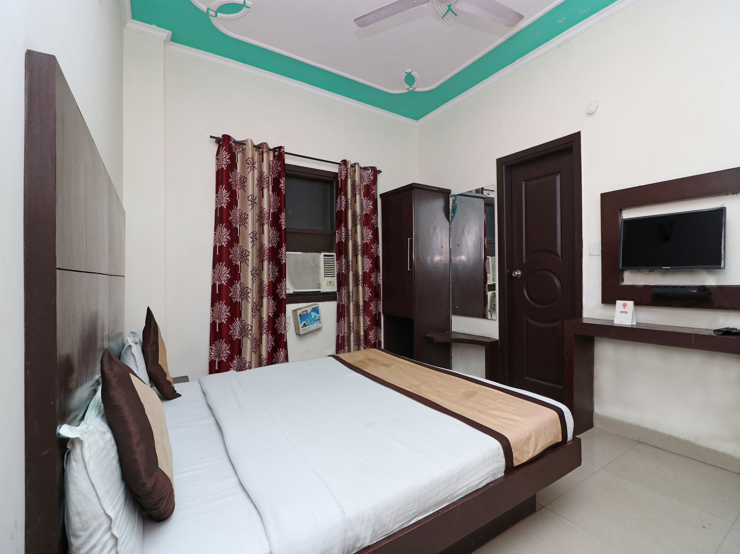 Hotell Aura Palace Deluxe