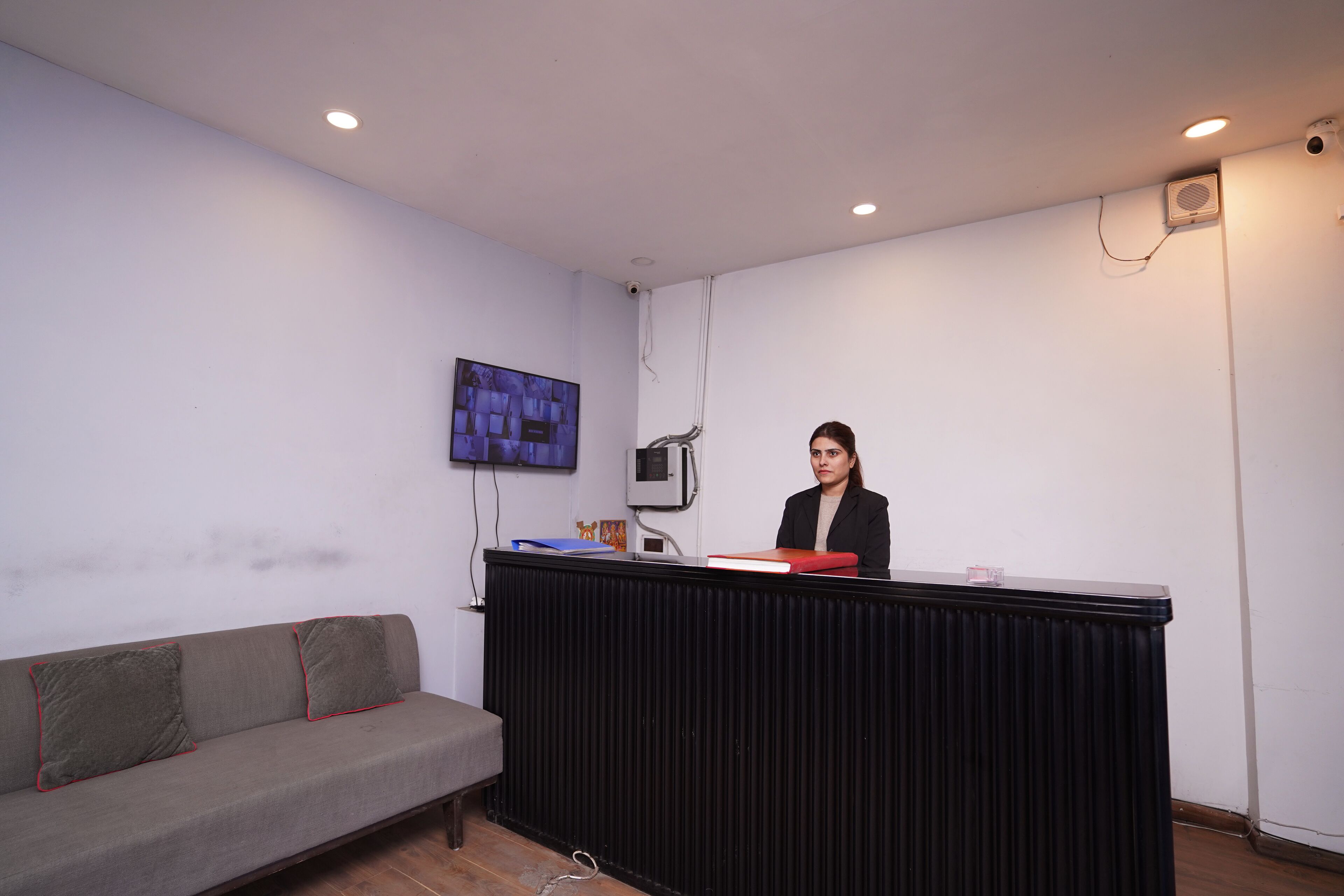 Hotel Lyf Corporate Suites Meera Bagh