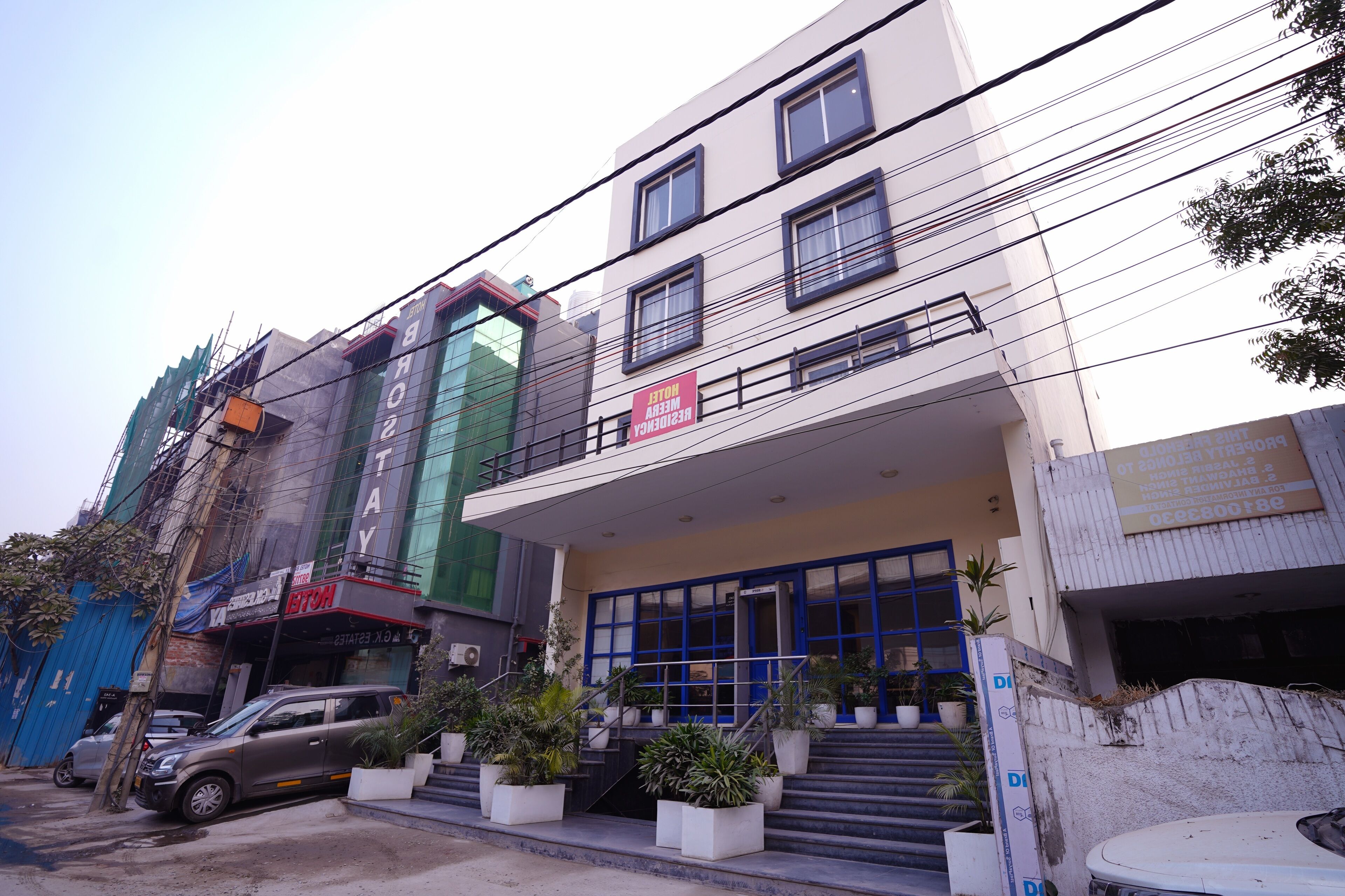 Hotel Lyf Corporate Suites Meera Bagh