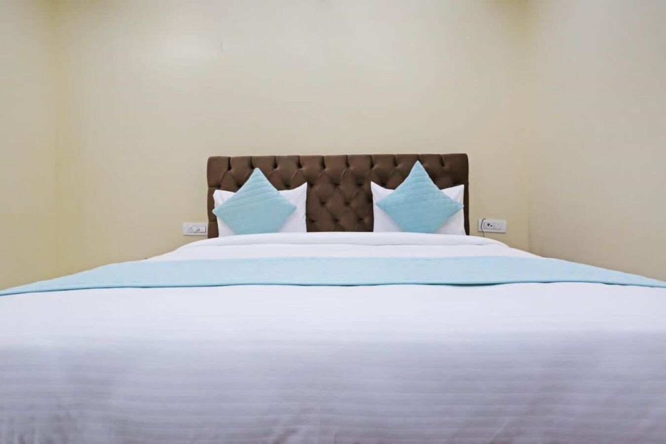 Hotel Mannat Bhera Enclave
