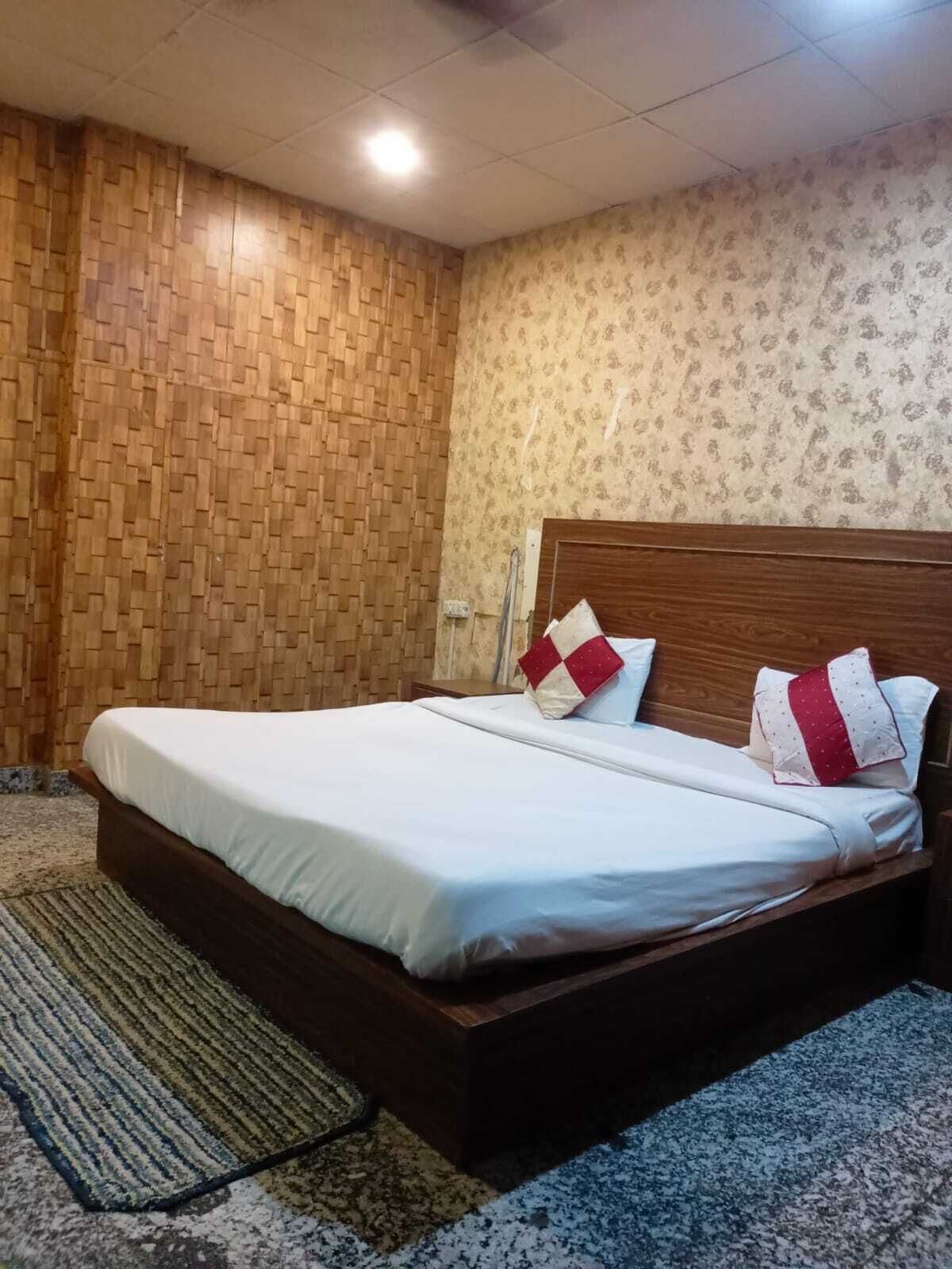 Hotel Mannat Inn