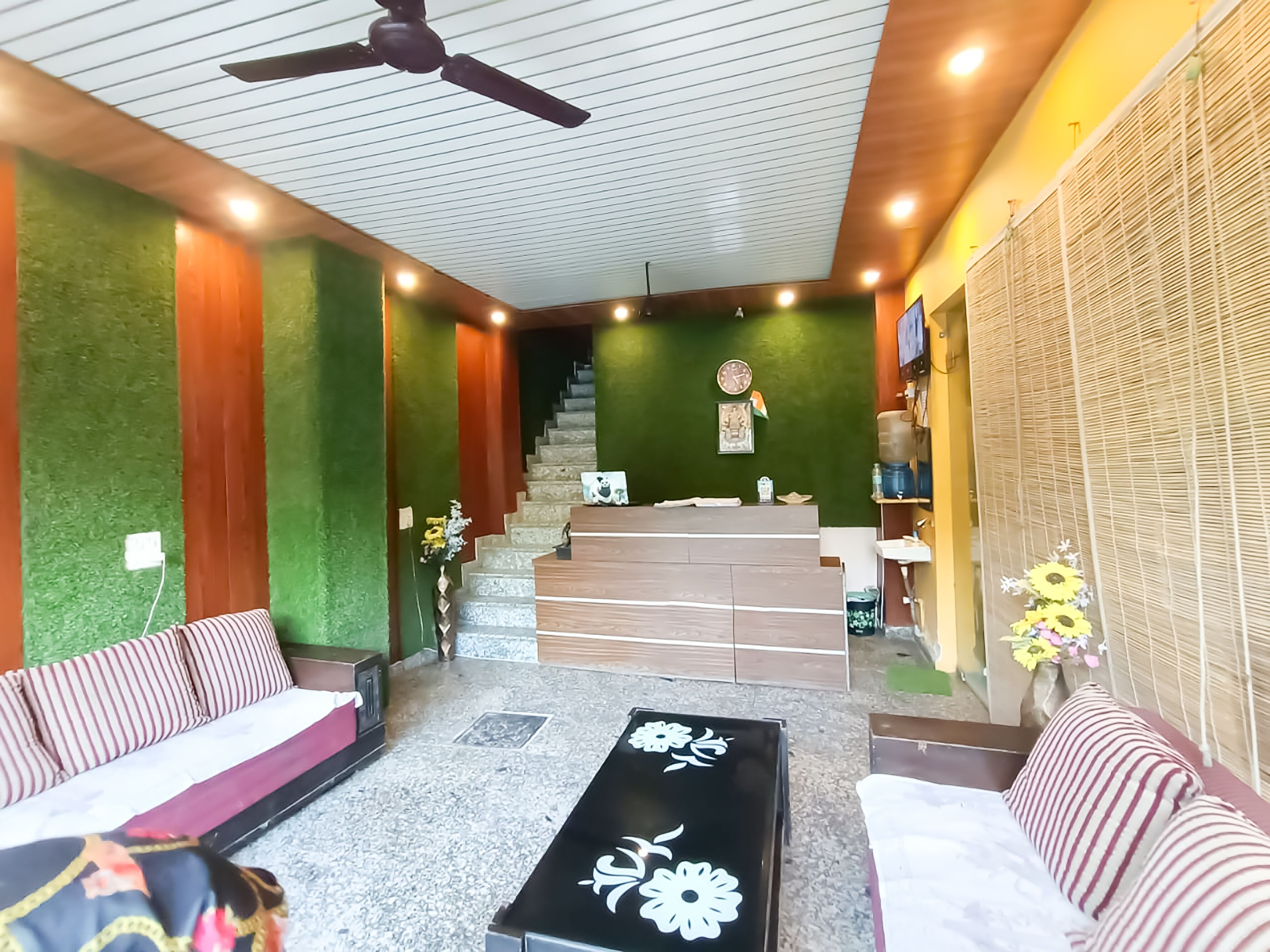 Hotel Mannat Inn