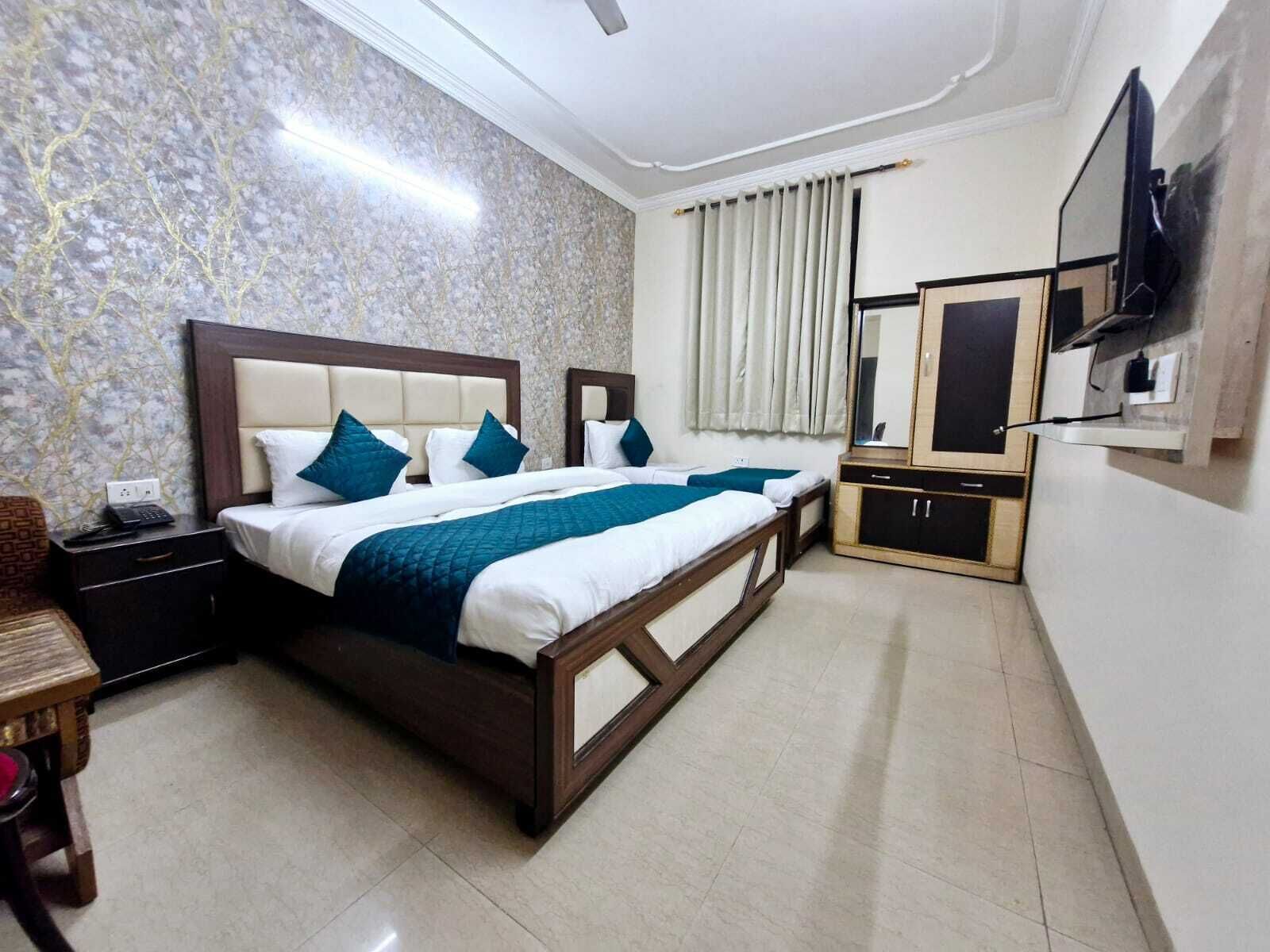 Hotel Mayank Plaza