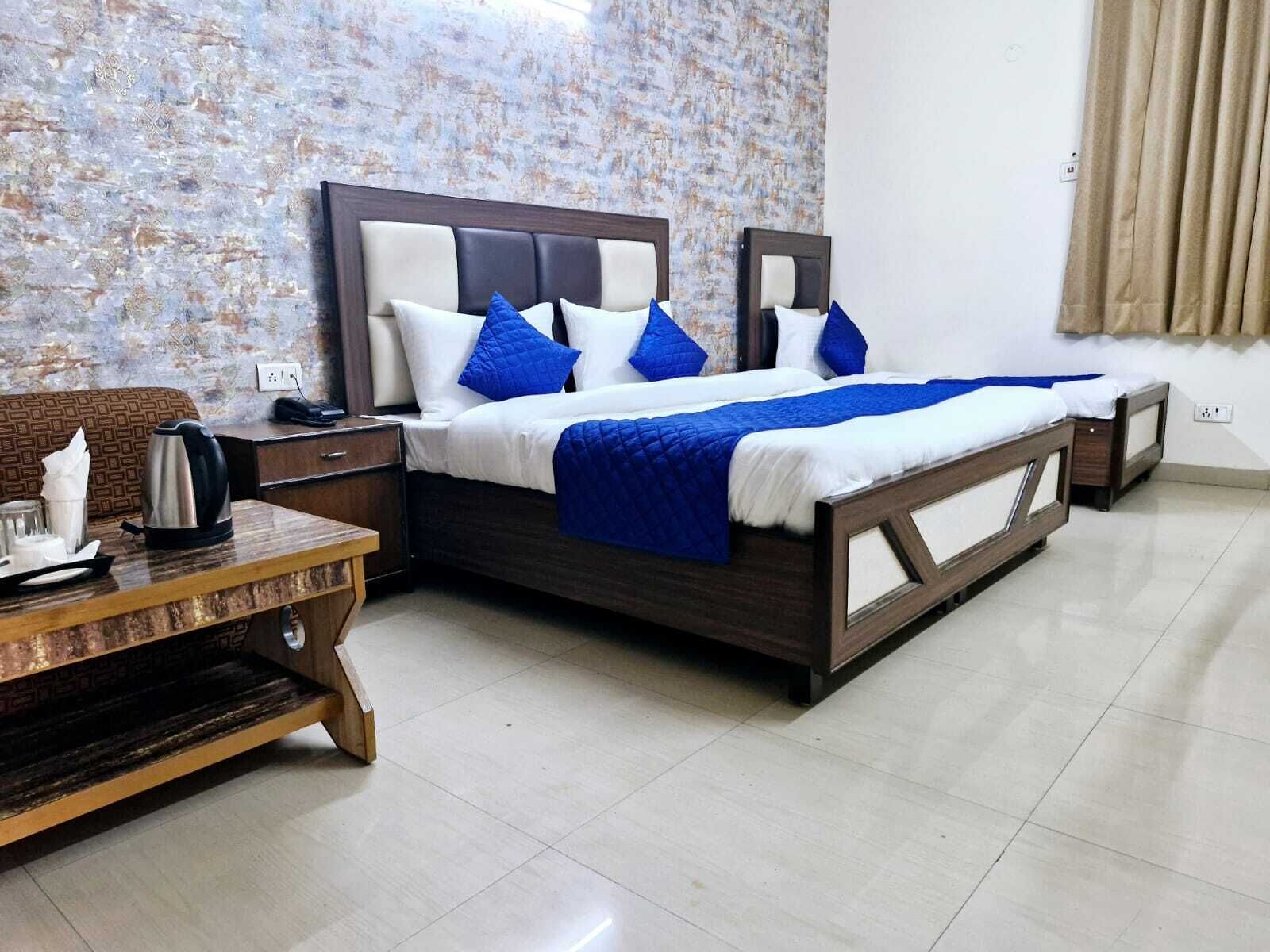 Hotel Mayank Plaza