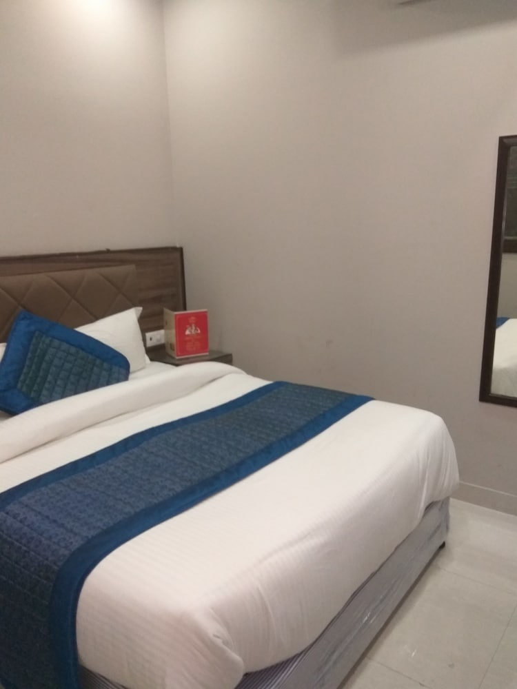 Hotel Merry Gold