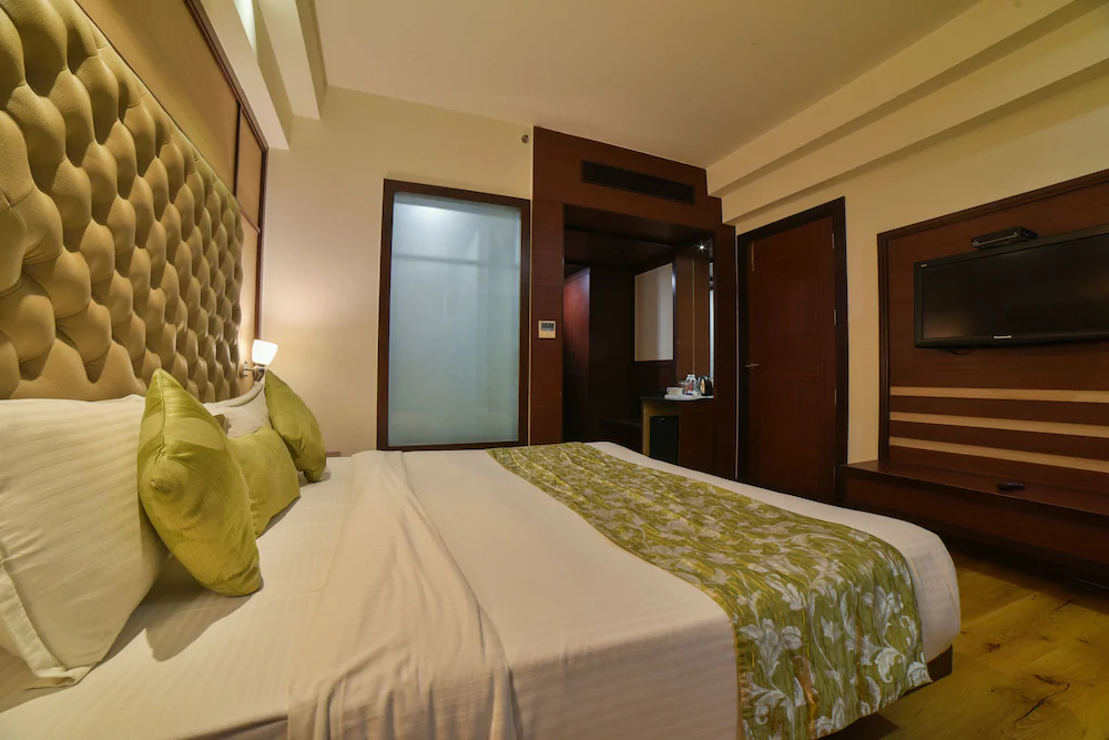 Hotel Mint Oodles