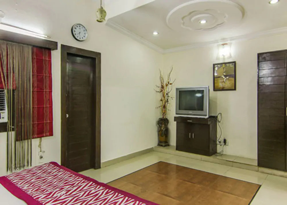 Hotel Om Paradise
