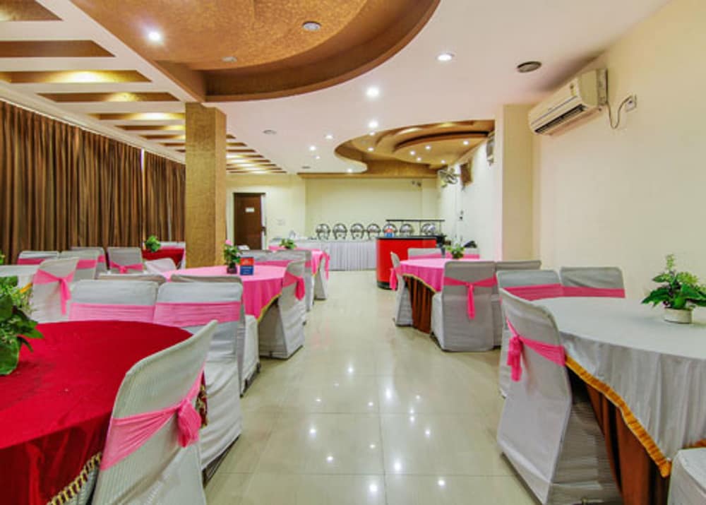 Hotel Om Paradise