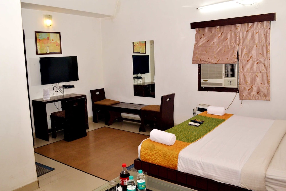 Hotel Om Paradise