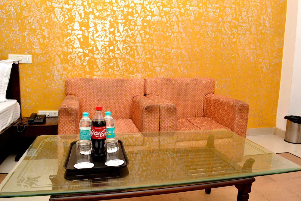 Hotel Om Paradise