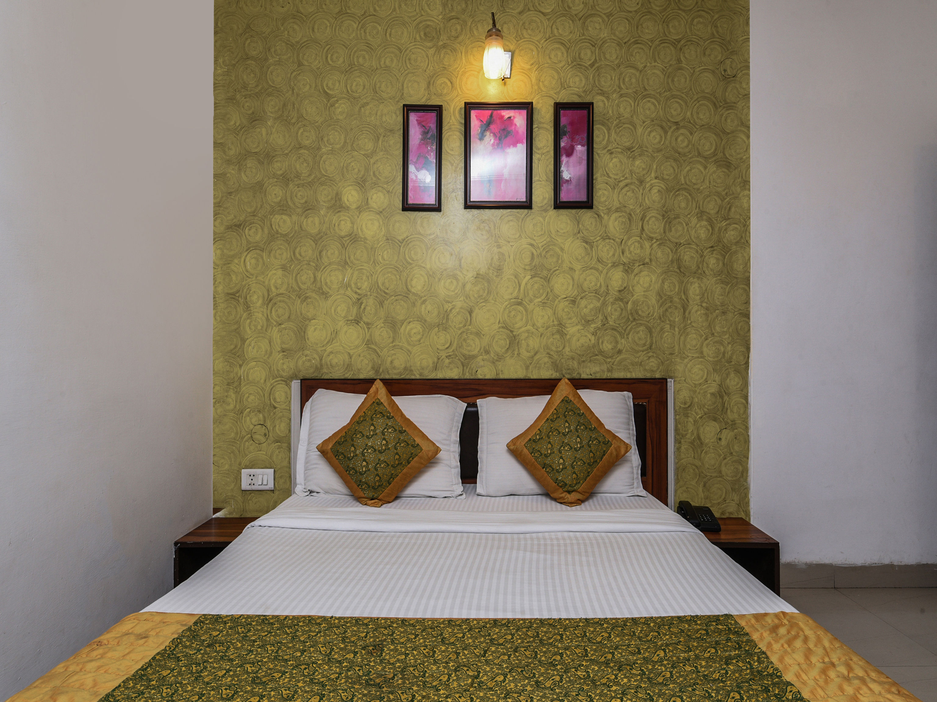 Hotel Om Paradise by OYO