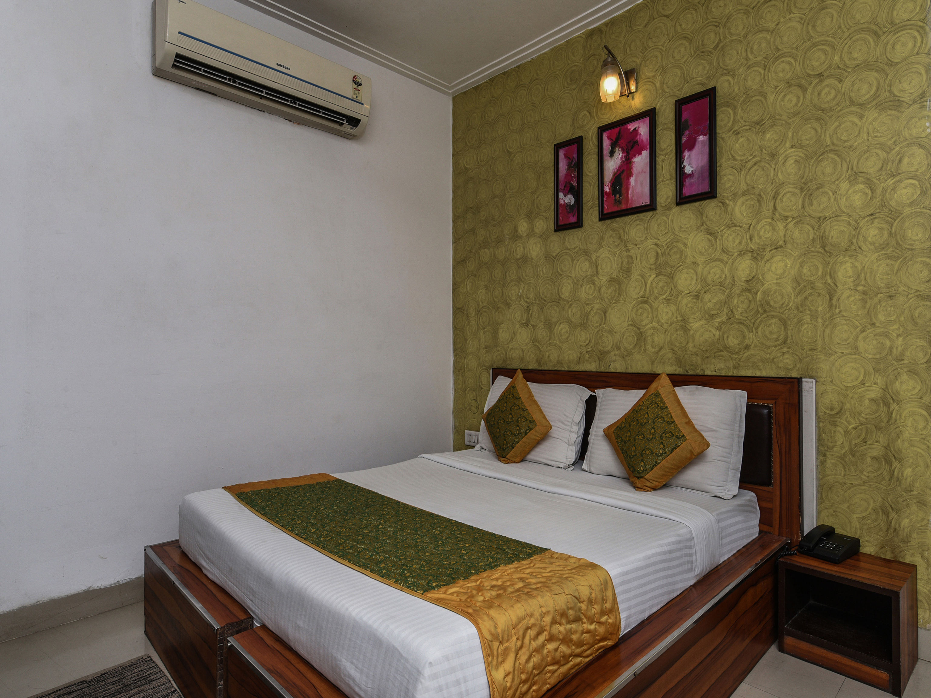 Hotel Om Paradise by OYO