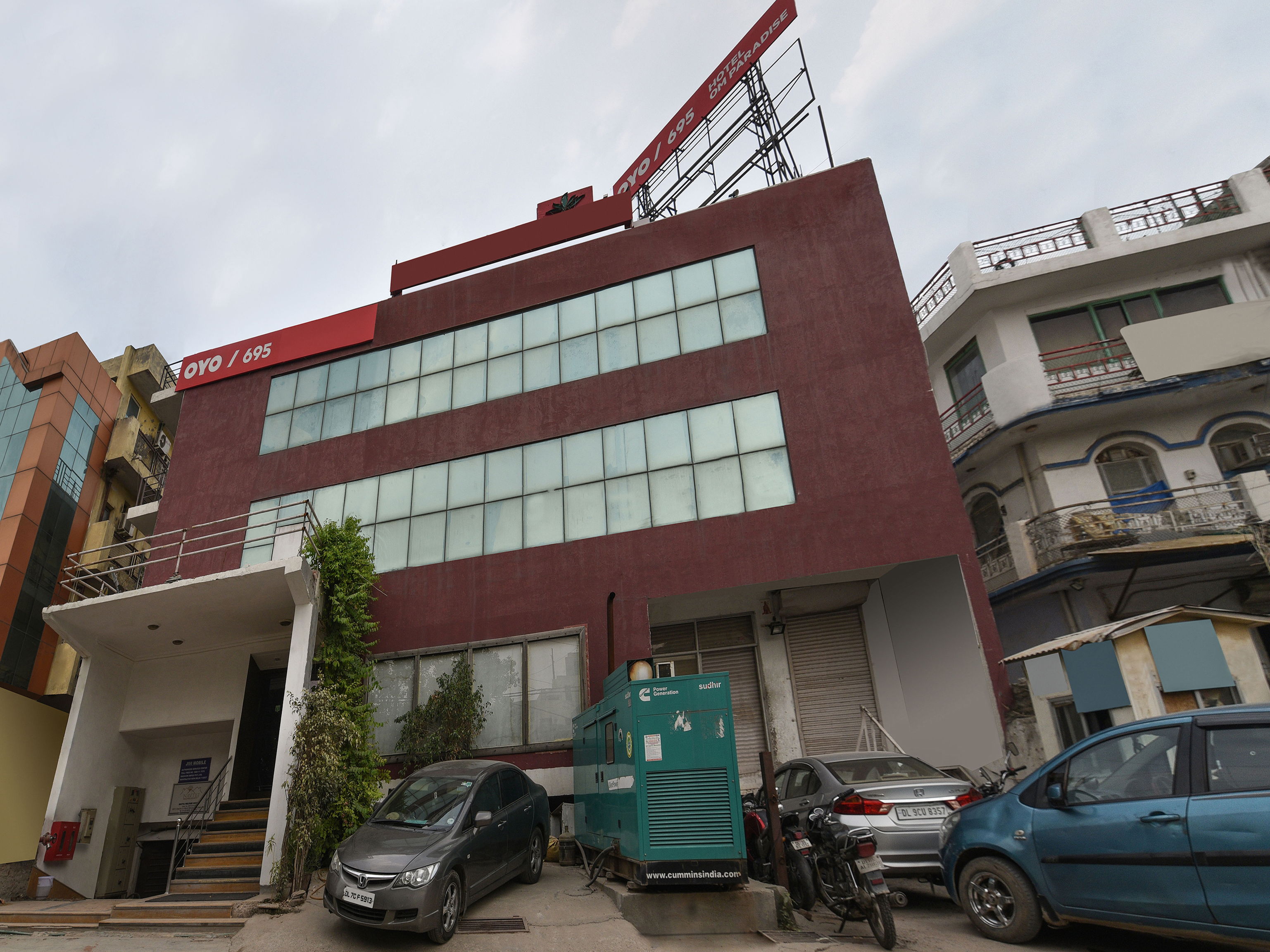 Hotel Om Paradise by OYO