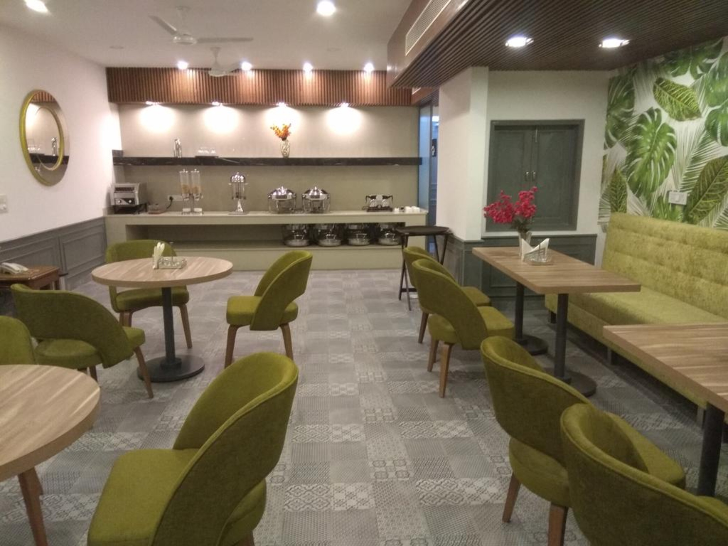 Hotel Palm Greens & Apartments