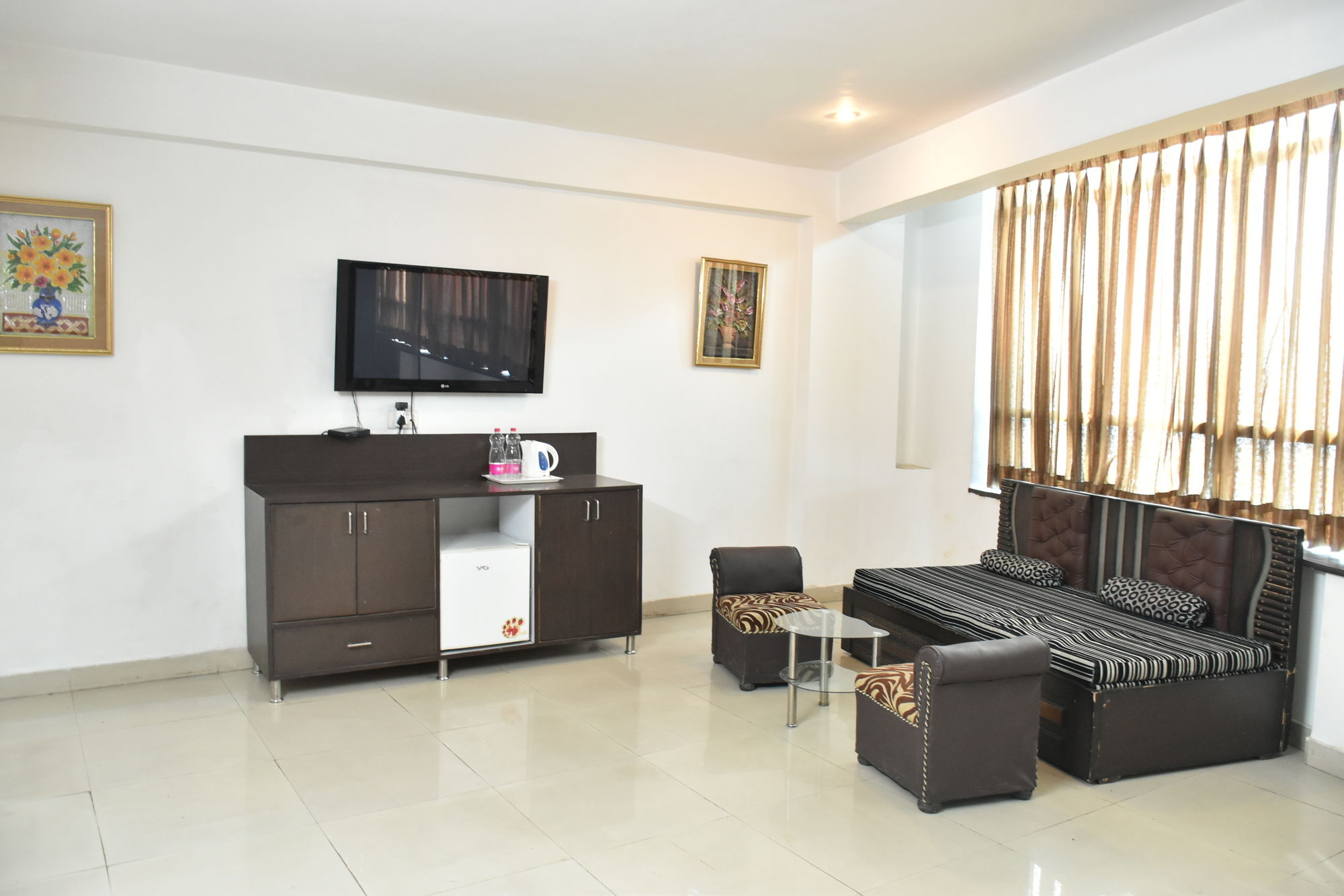 My H Rooms