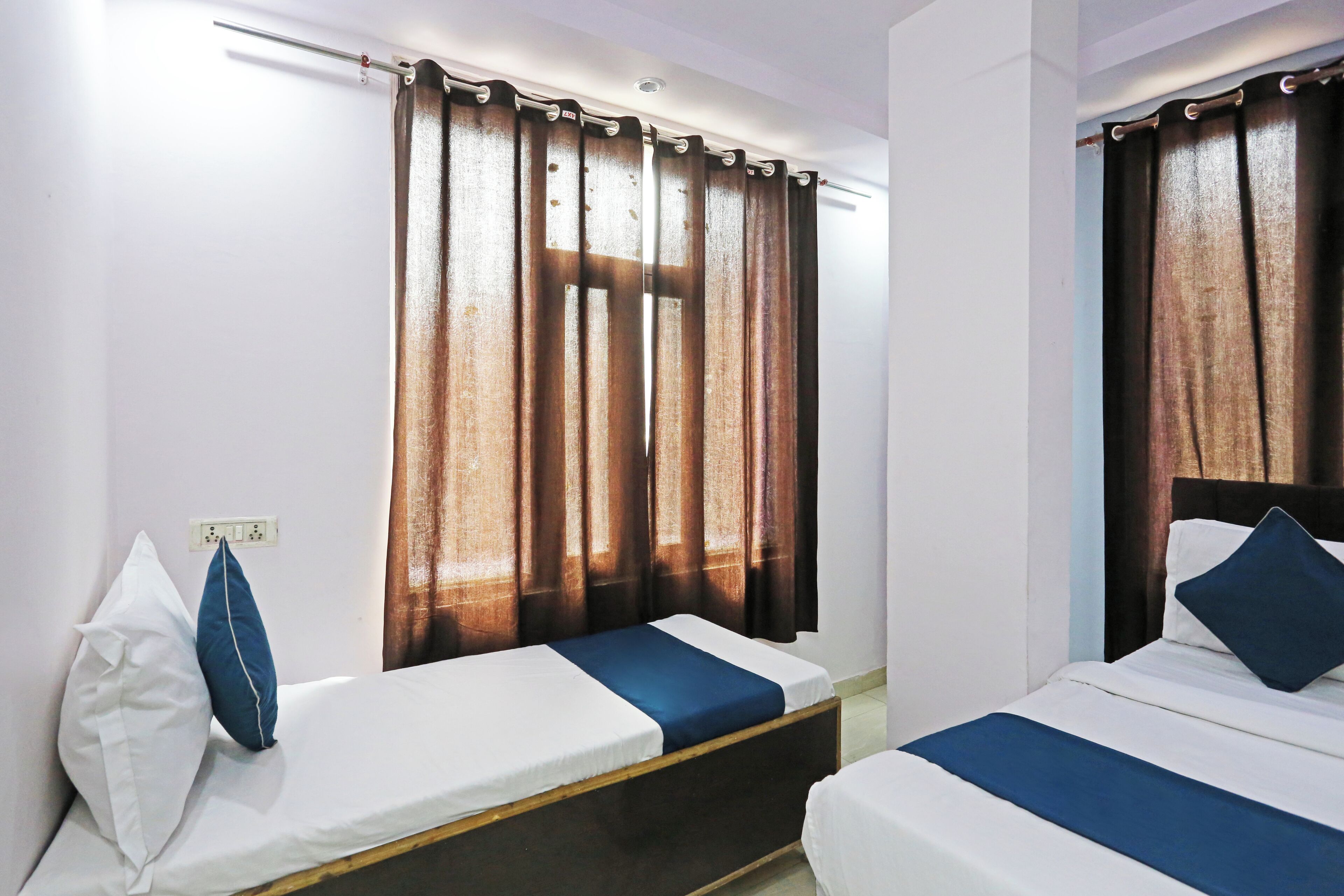 Hotel Raaso Inn Laxminagar BY Arrow