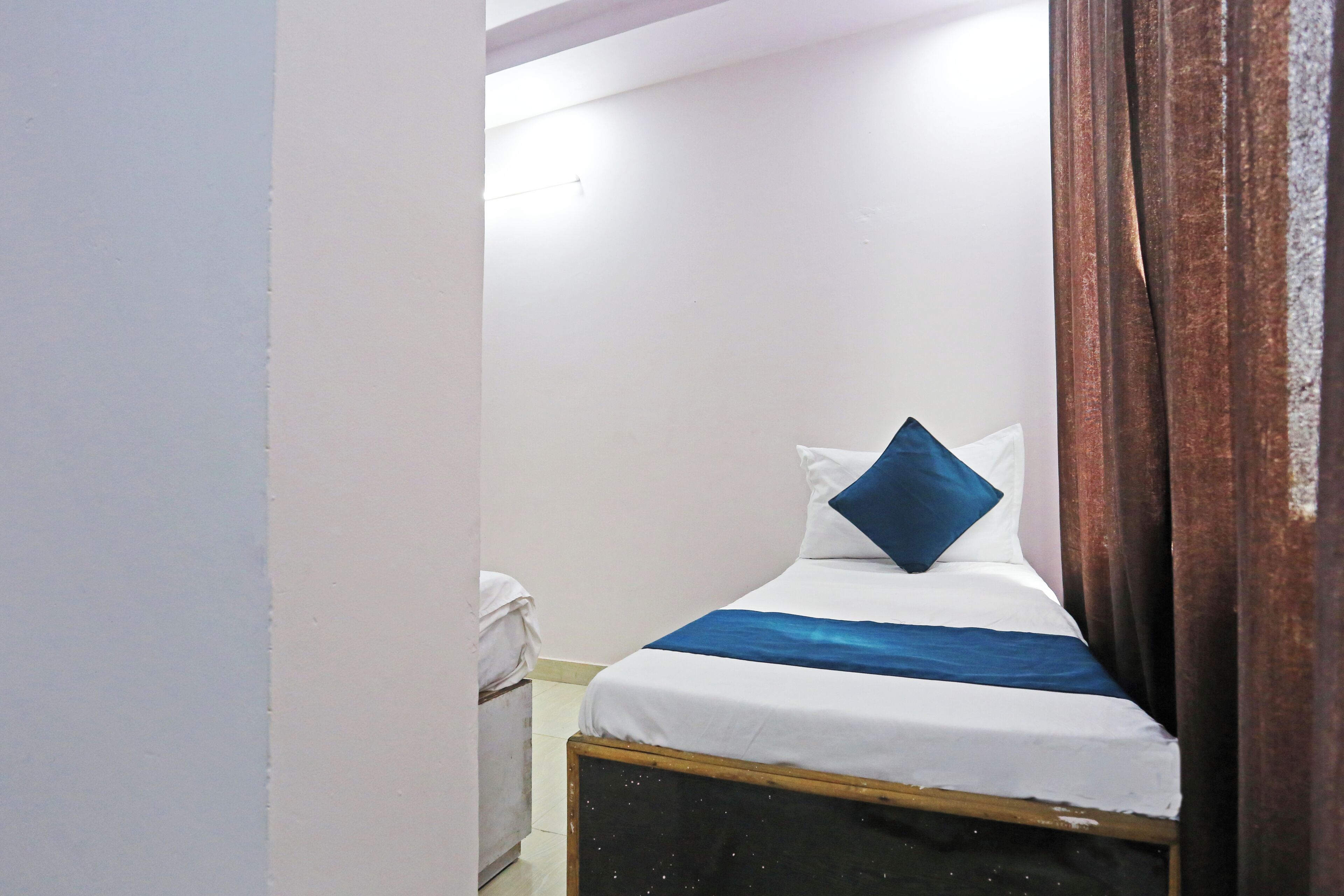 Hotel Raaso Inn Laxminagar BY Arrow