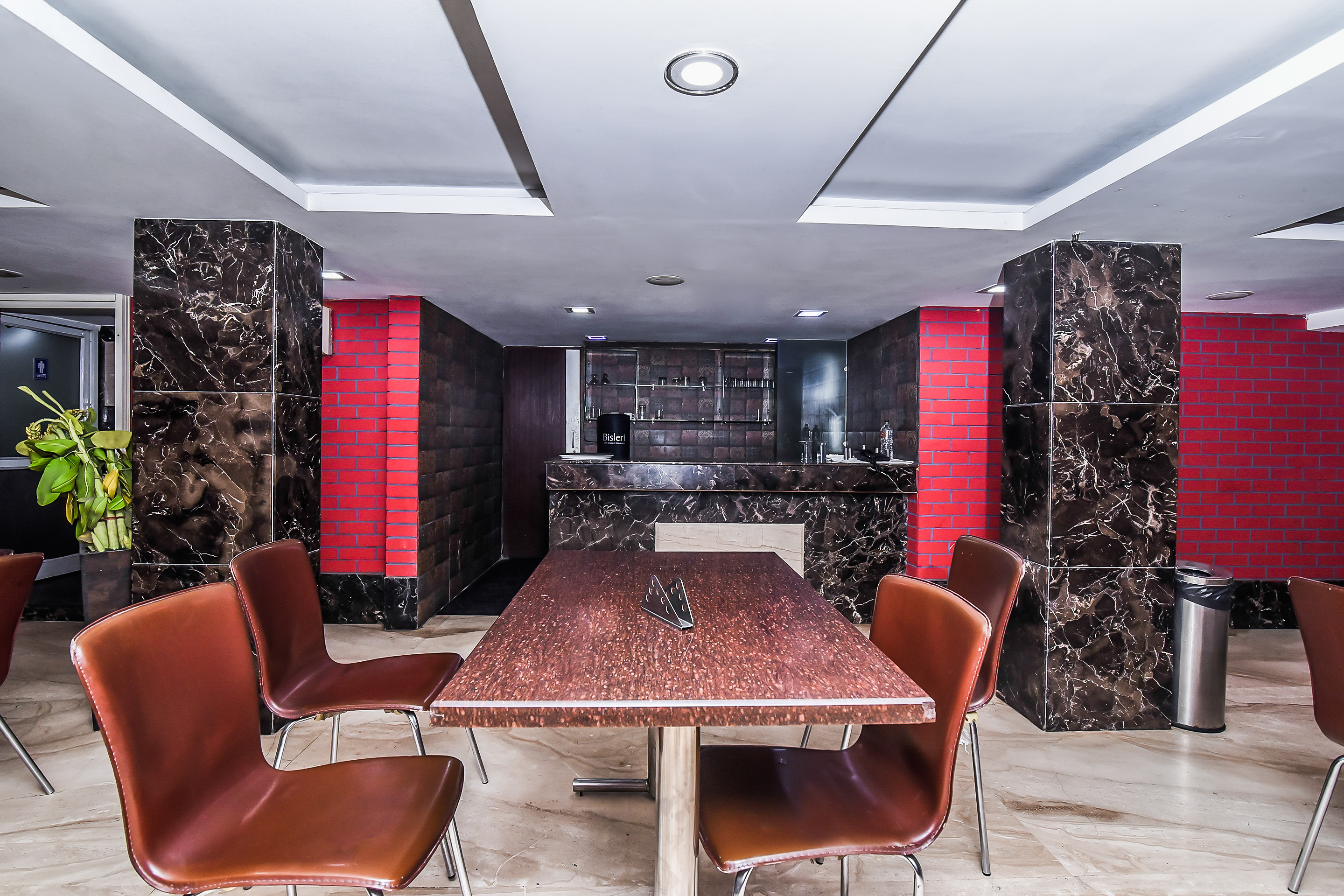 Capital O 980 Hotel Ramhan