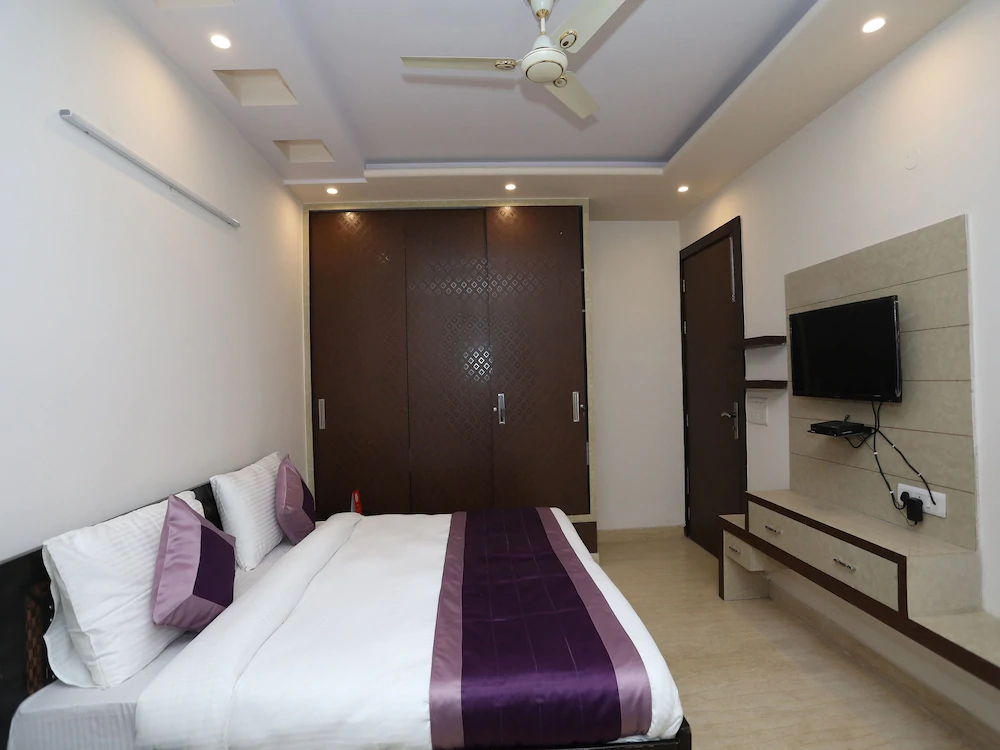 Hotel Royal India