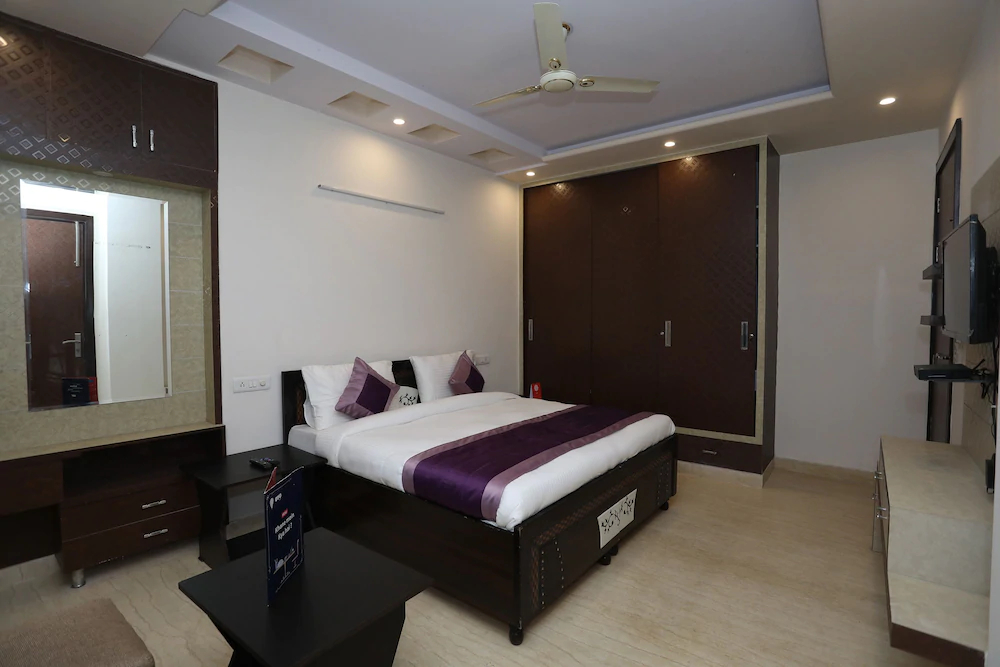 Hotel Royal India