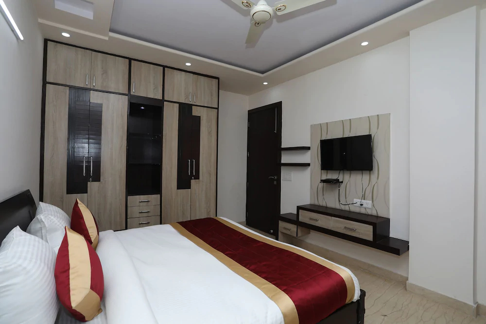 Hotel Royal India
