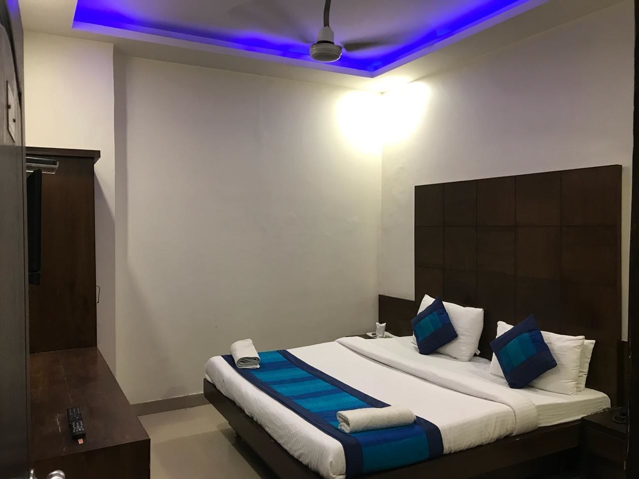 Hotel Saina International