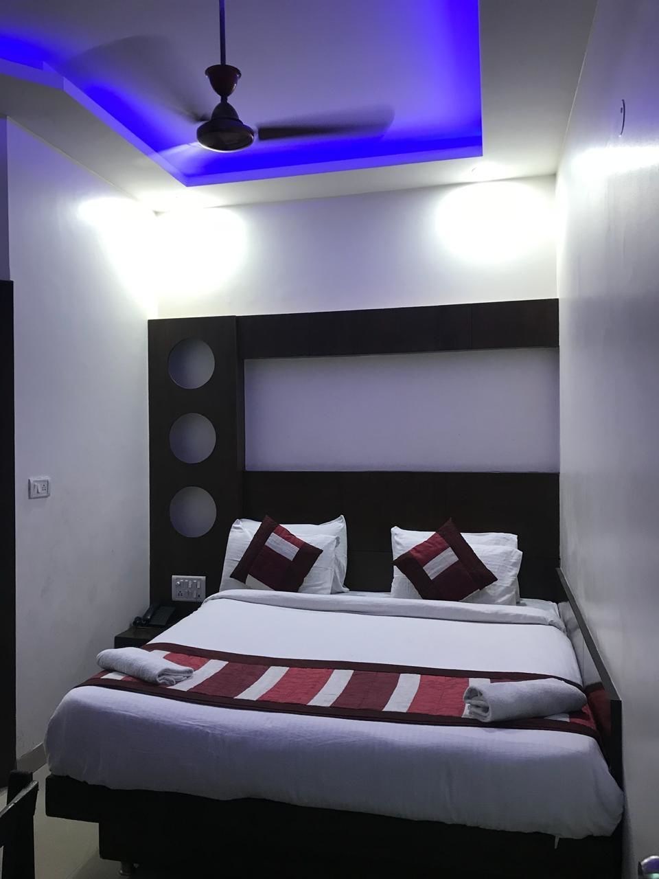 Hotel Saina International