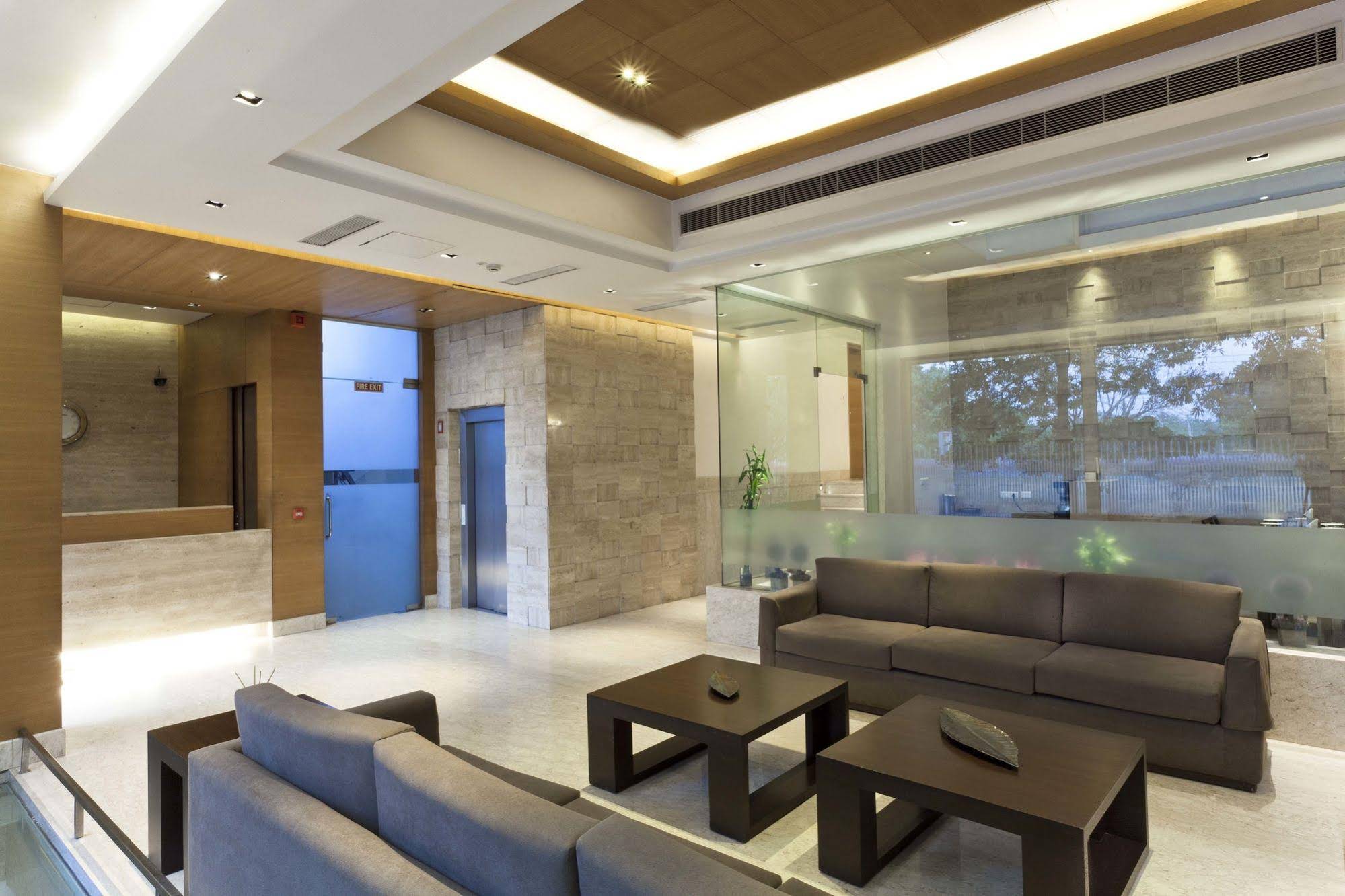 Hotel Saket 27