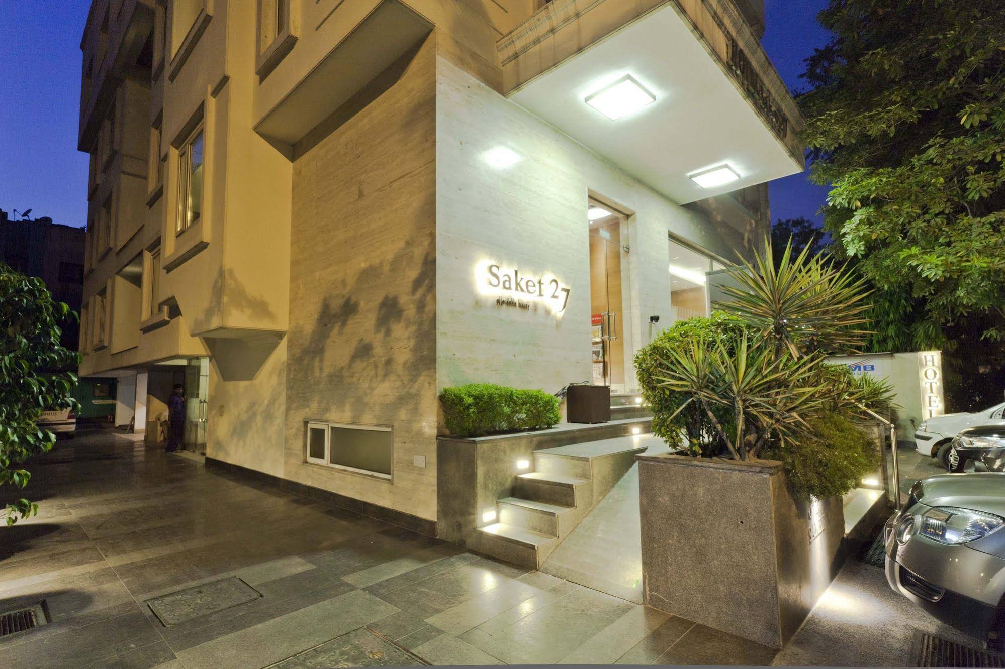Hotel Saket 27