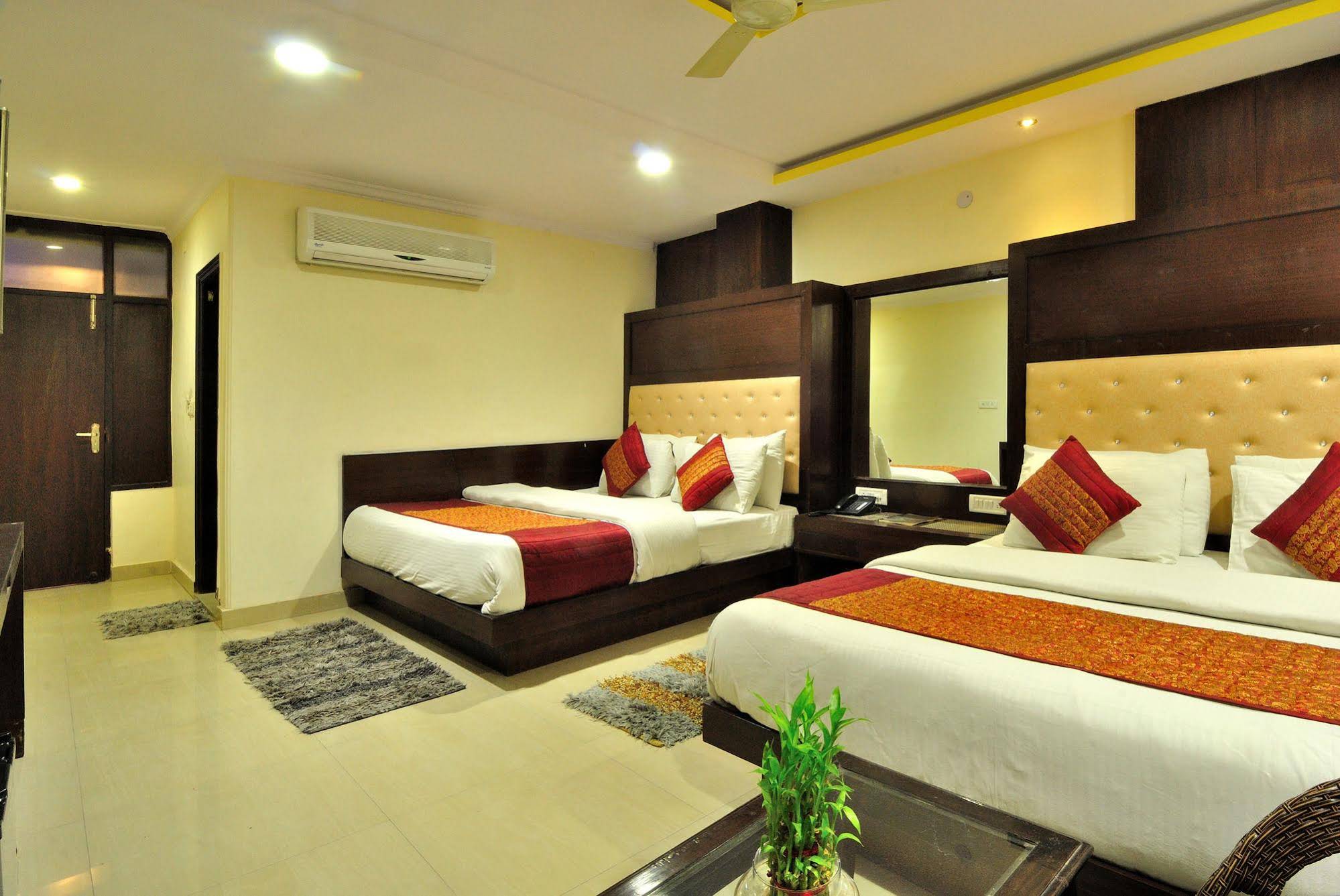 Hotel Shelton