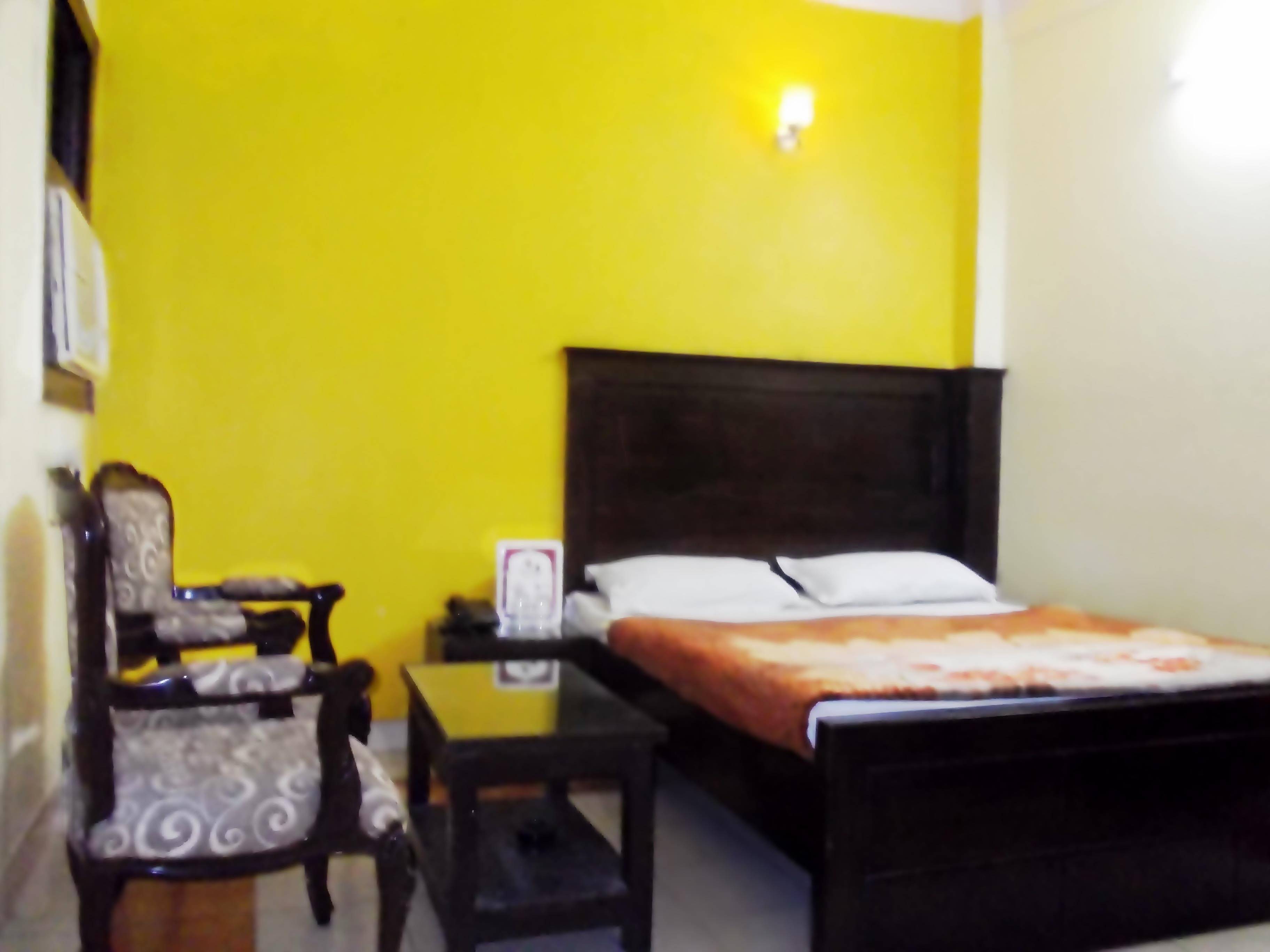 Hotel Shree Ram Deluxe