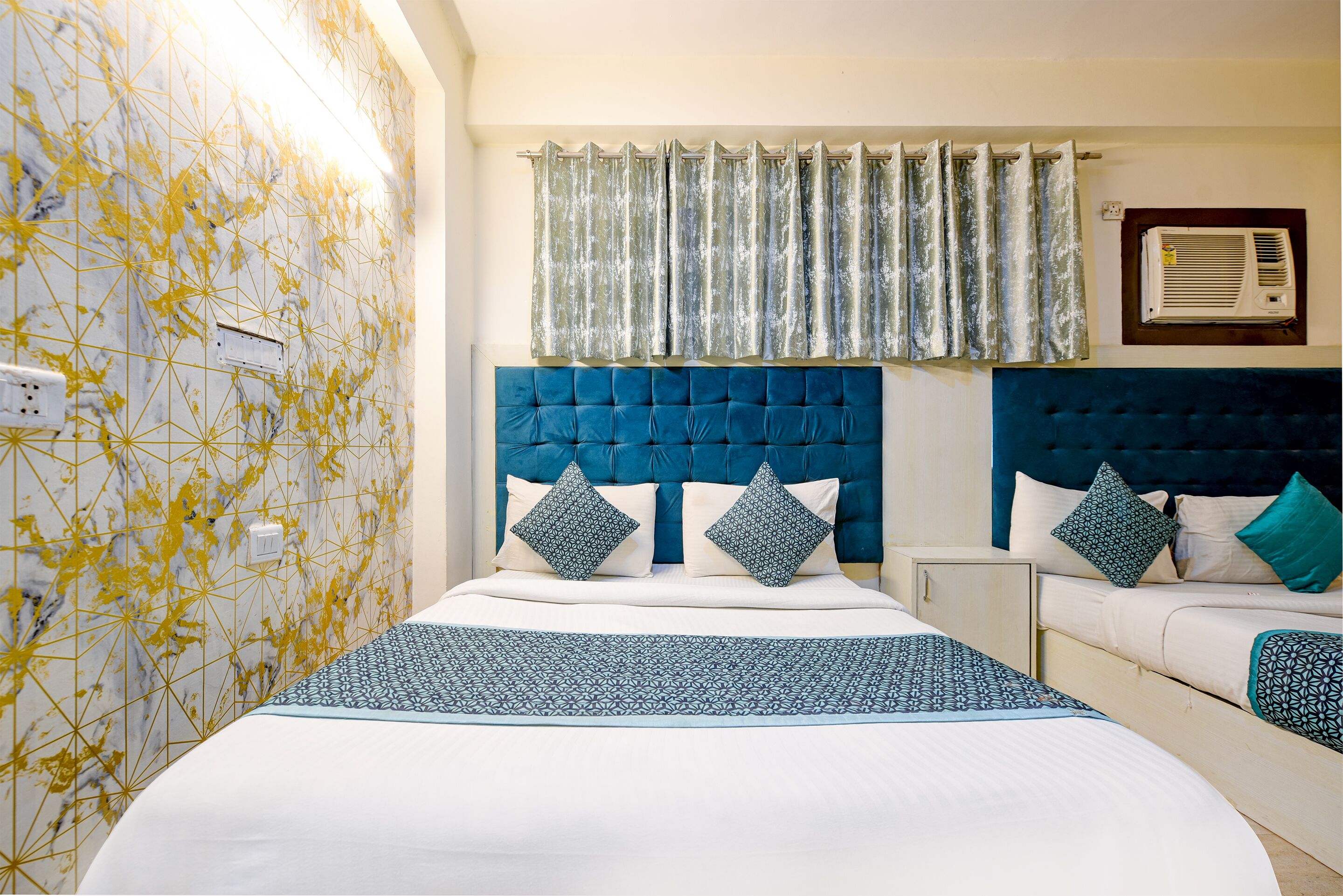 Hotel Square Plaza Near Delhi Airport
