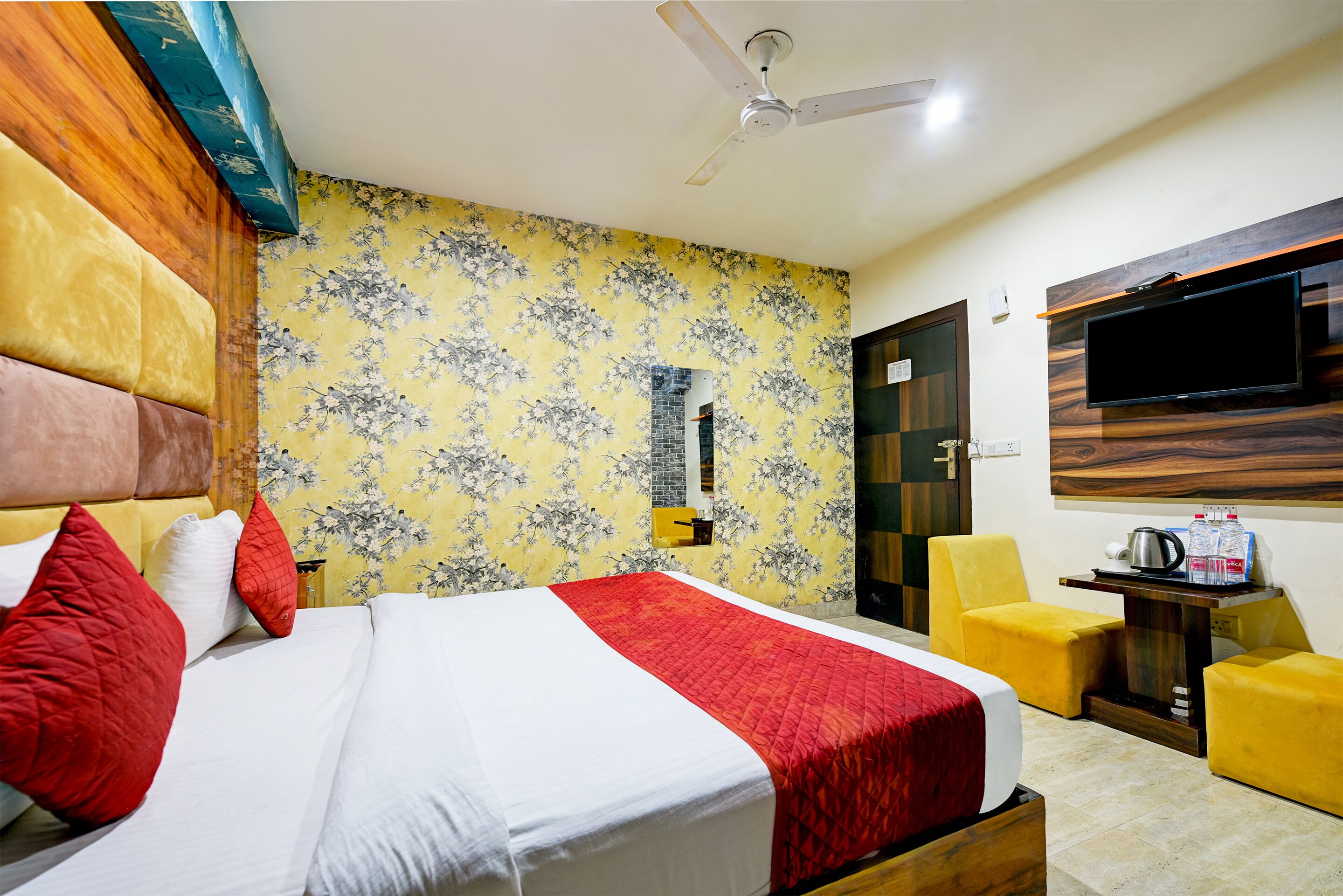 Hotel Square Plaza Near Delhi Airport