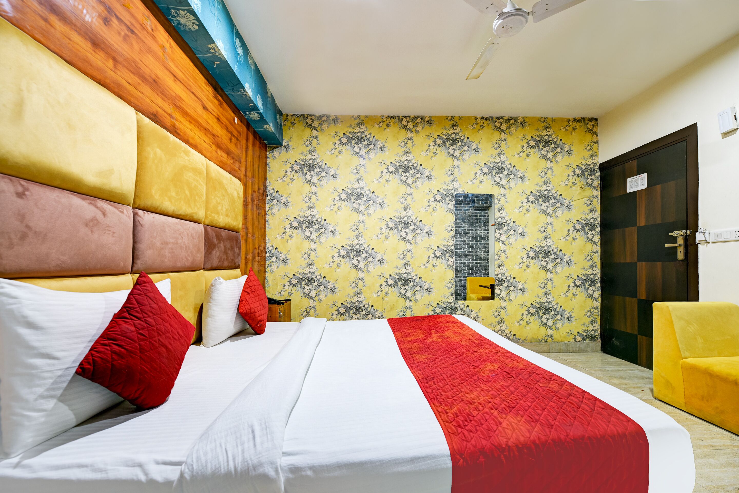 Hotel Square Plaza Near Delhi Airport