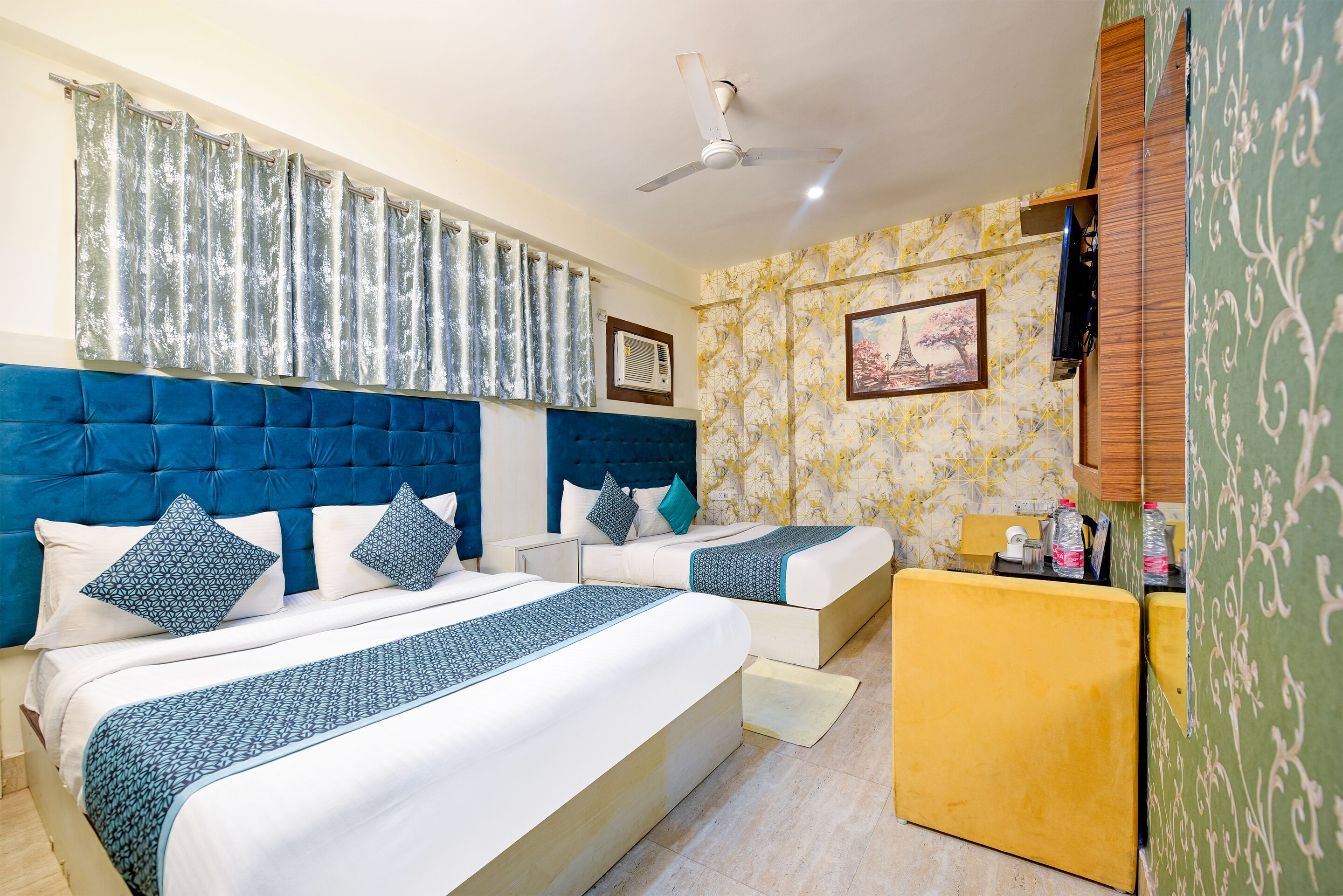 Hotel Square Plaza Near Delhi Airport